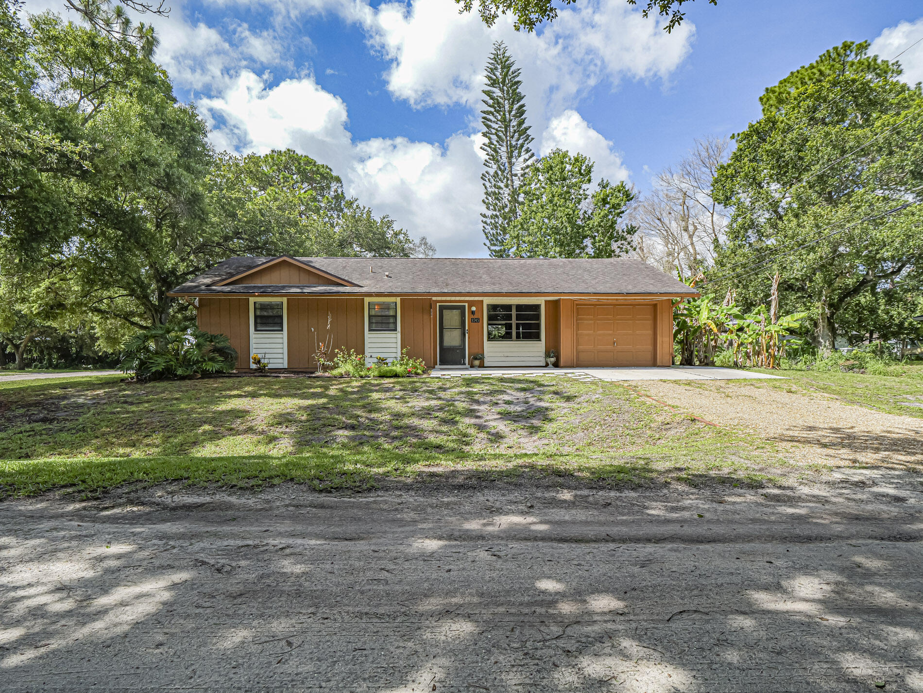 PARADISE PARK UNIT NO 2 - Residential
