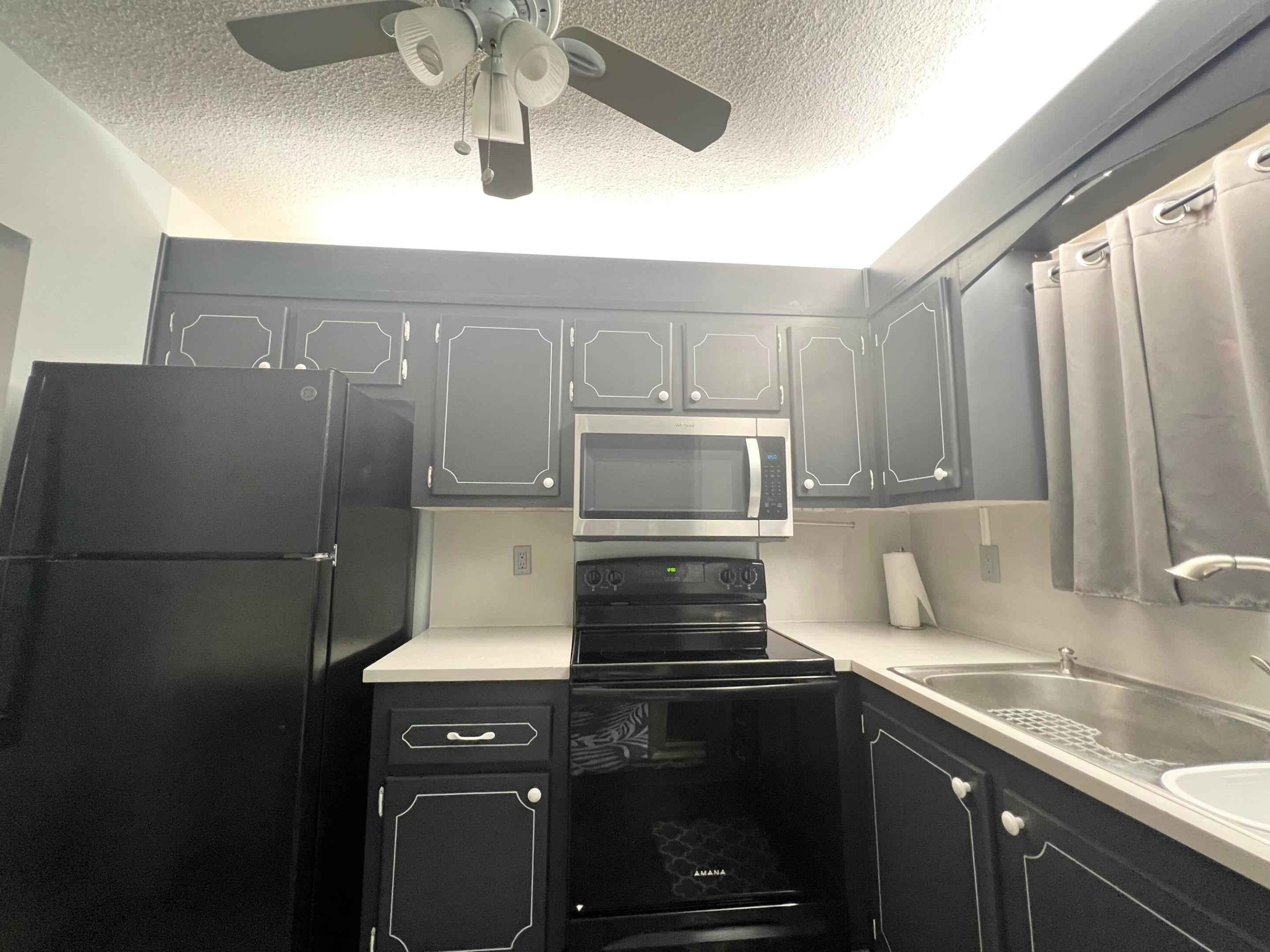 CRYSTAL COURT MANOR NO 15 CONDO - Residential Lease