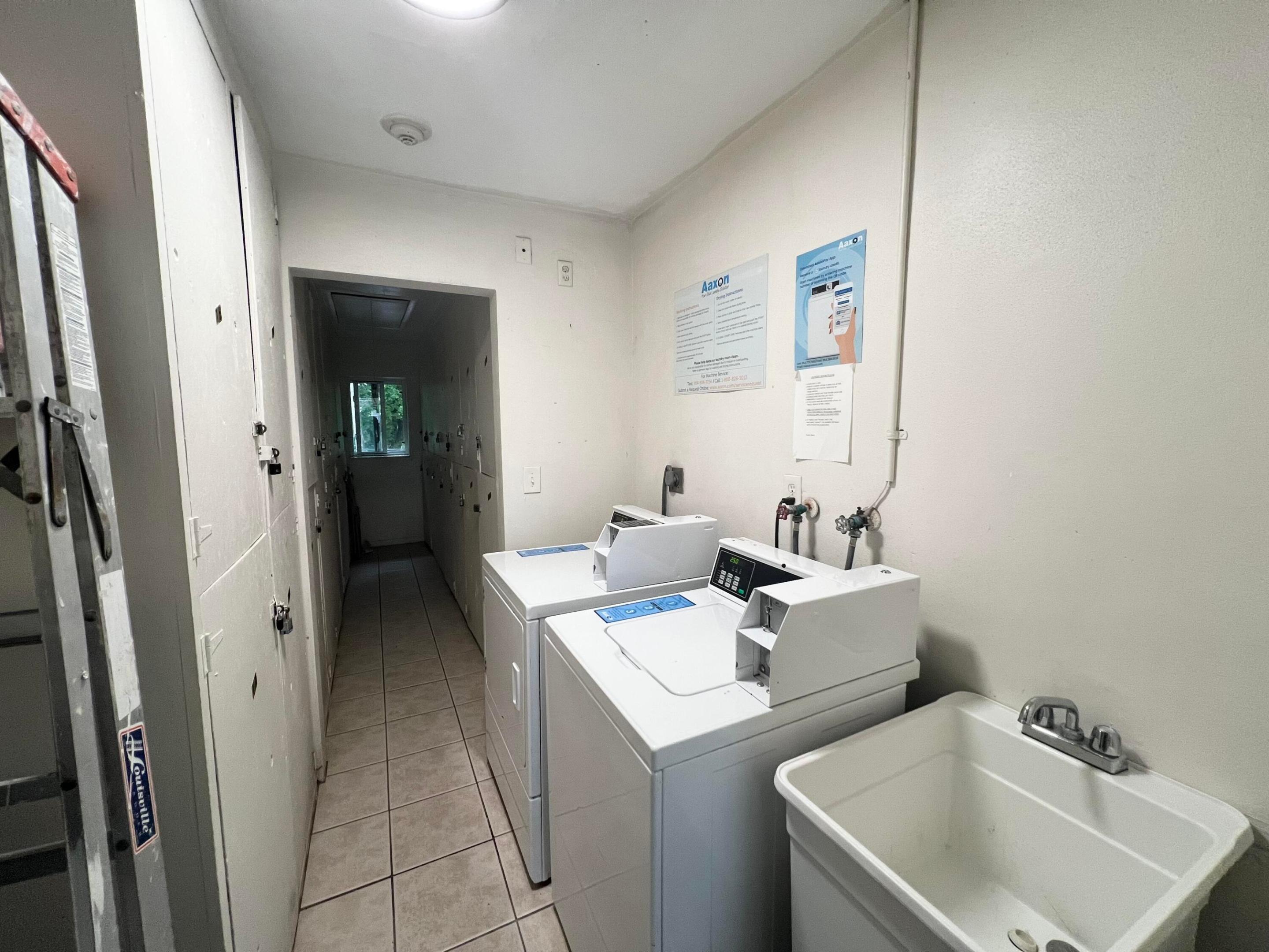 CRYSTAL COURT MANOR NO 15 CONDO - Residential Lease