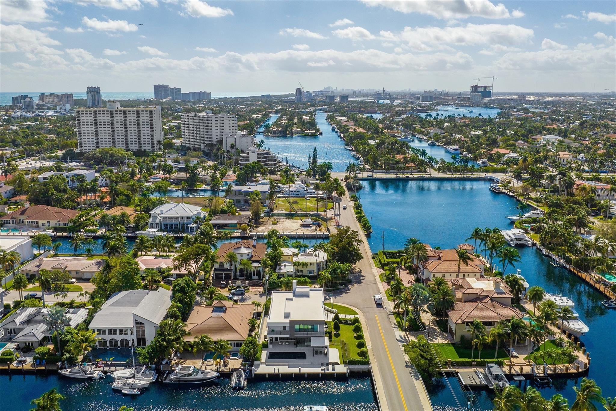 LAS OLAS - Residential