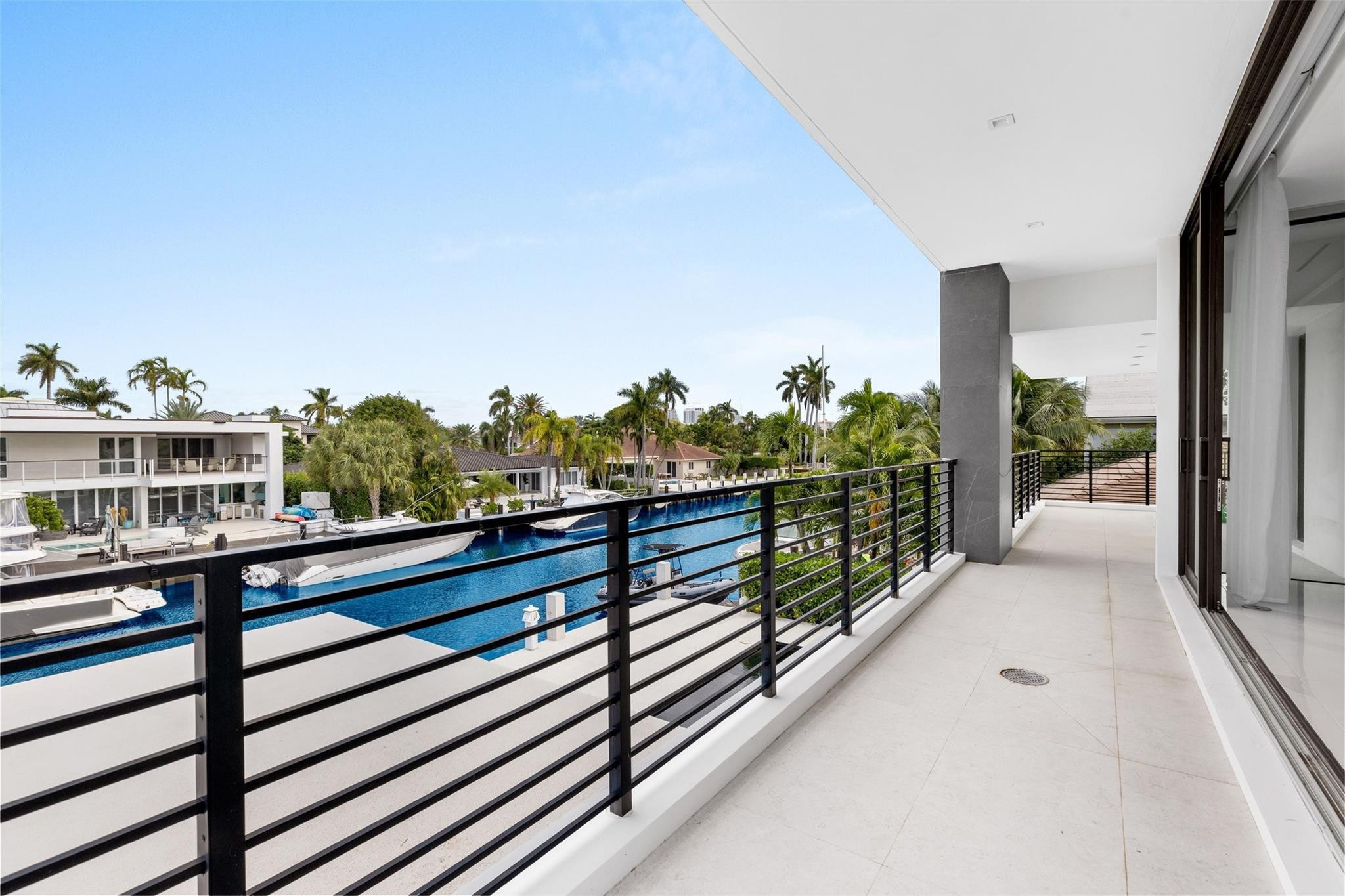 LAS OLAS - Residential