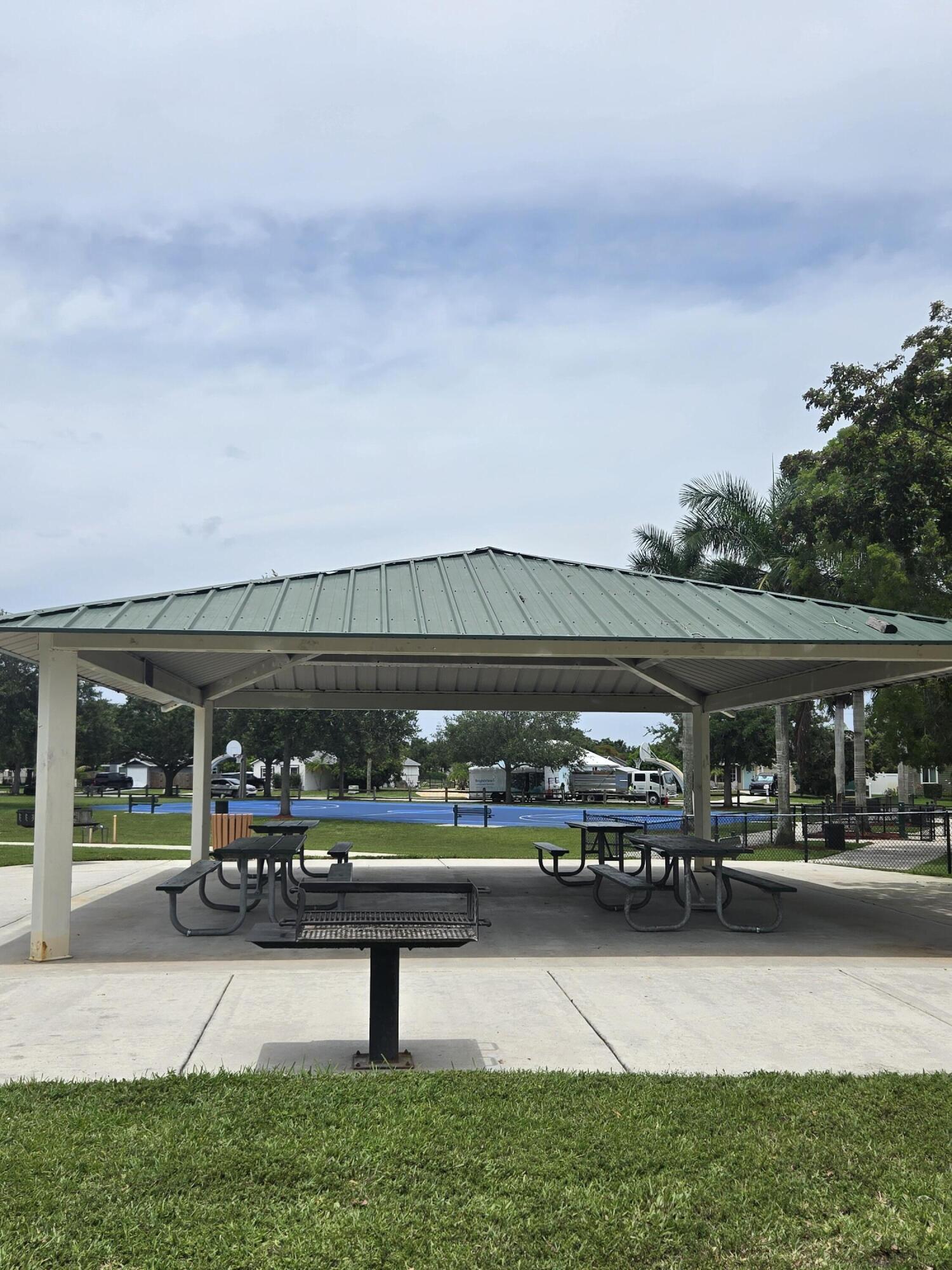 COUNTERPOINT ESTATES 14 - Residential