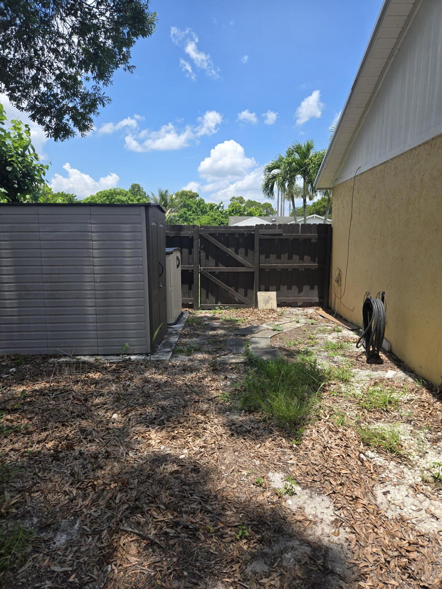 COUNTERPOINT ESTATES 14 - Residential