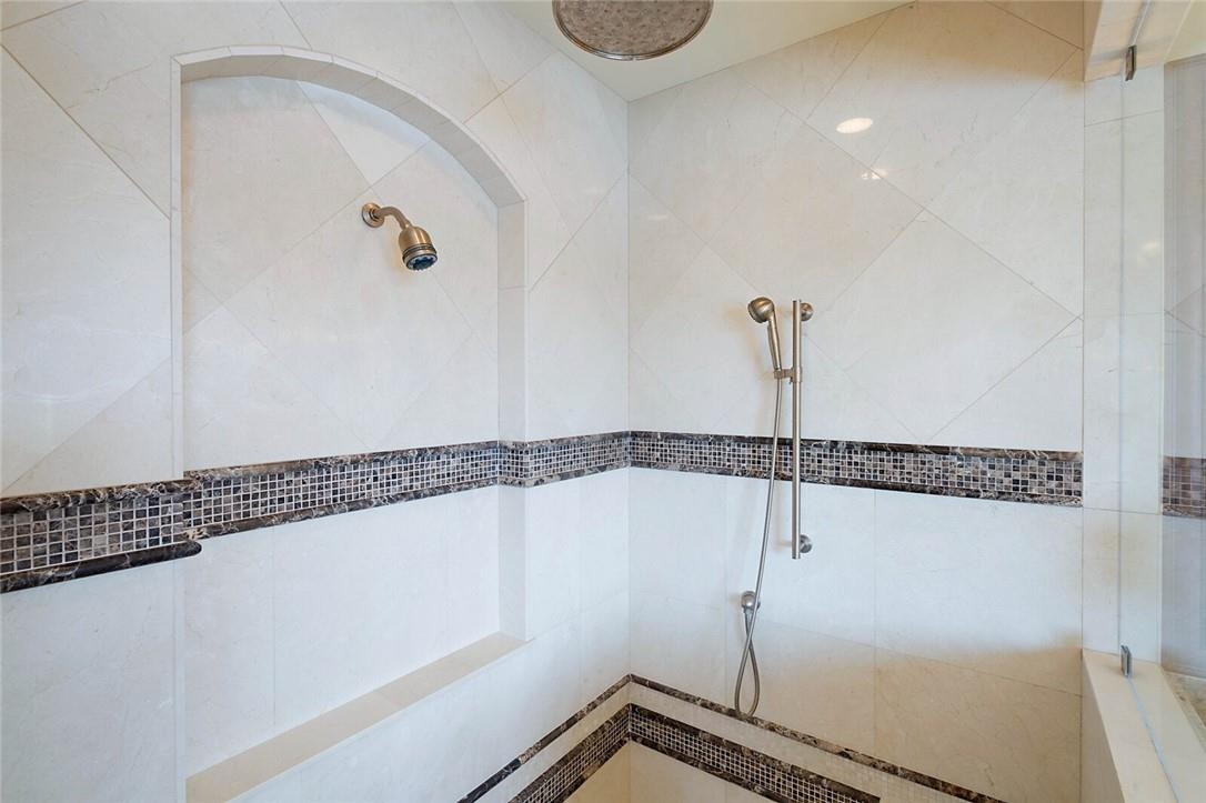 Lake Placid 35-23 B - Residential