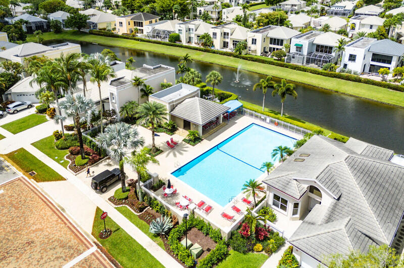 PALMS AT BOCA POINTE - Residential