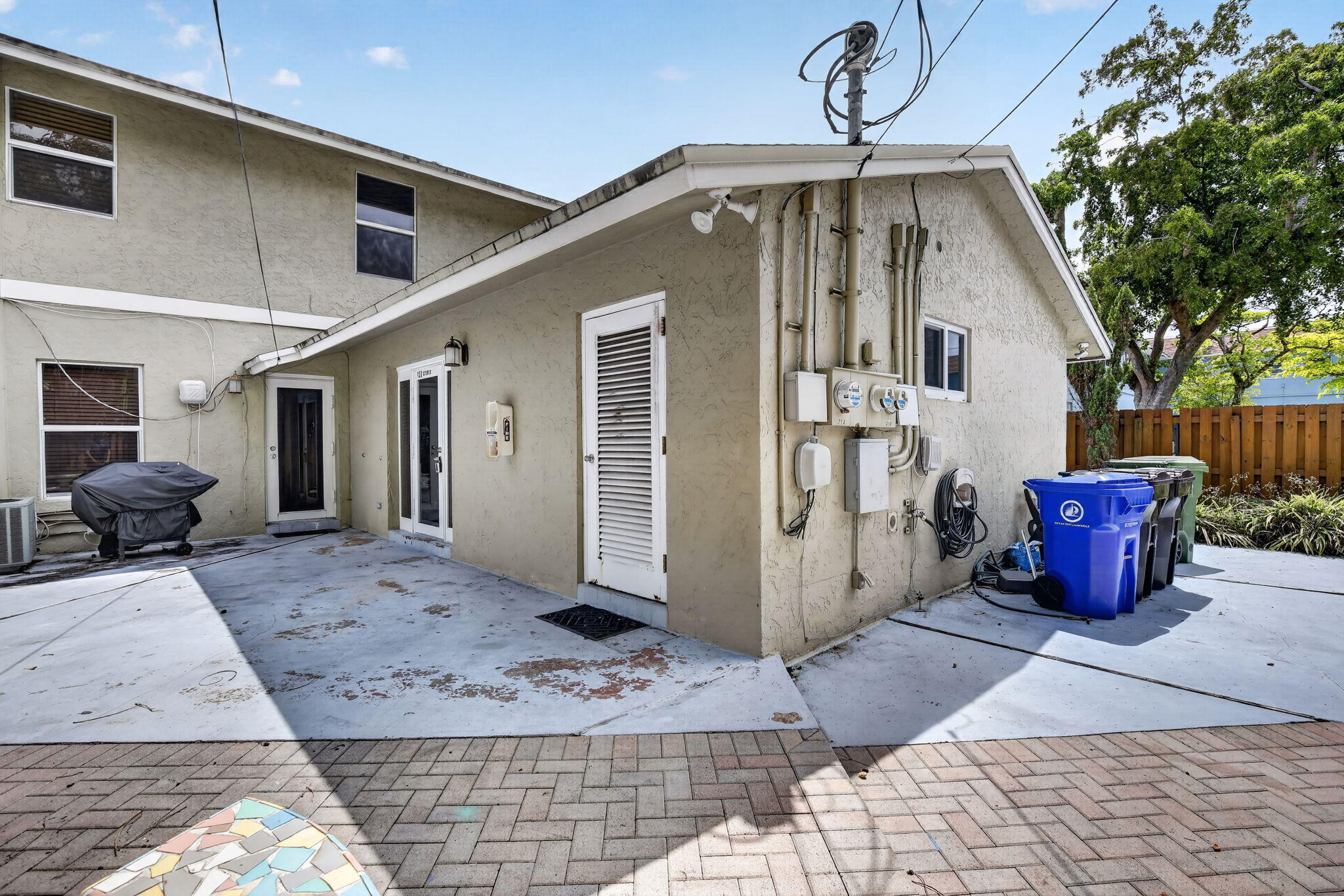DIXIE PARK - Residential Lease