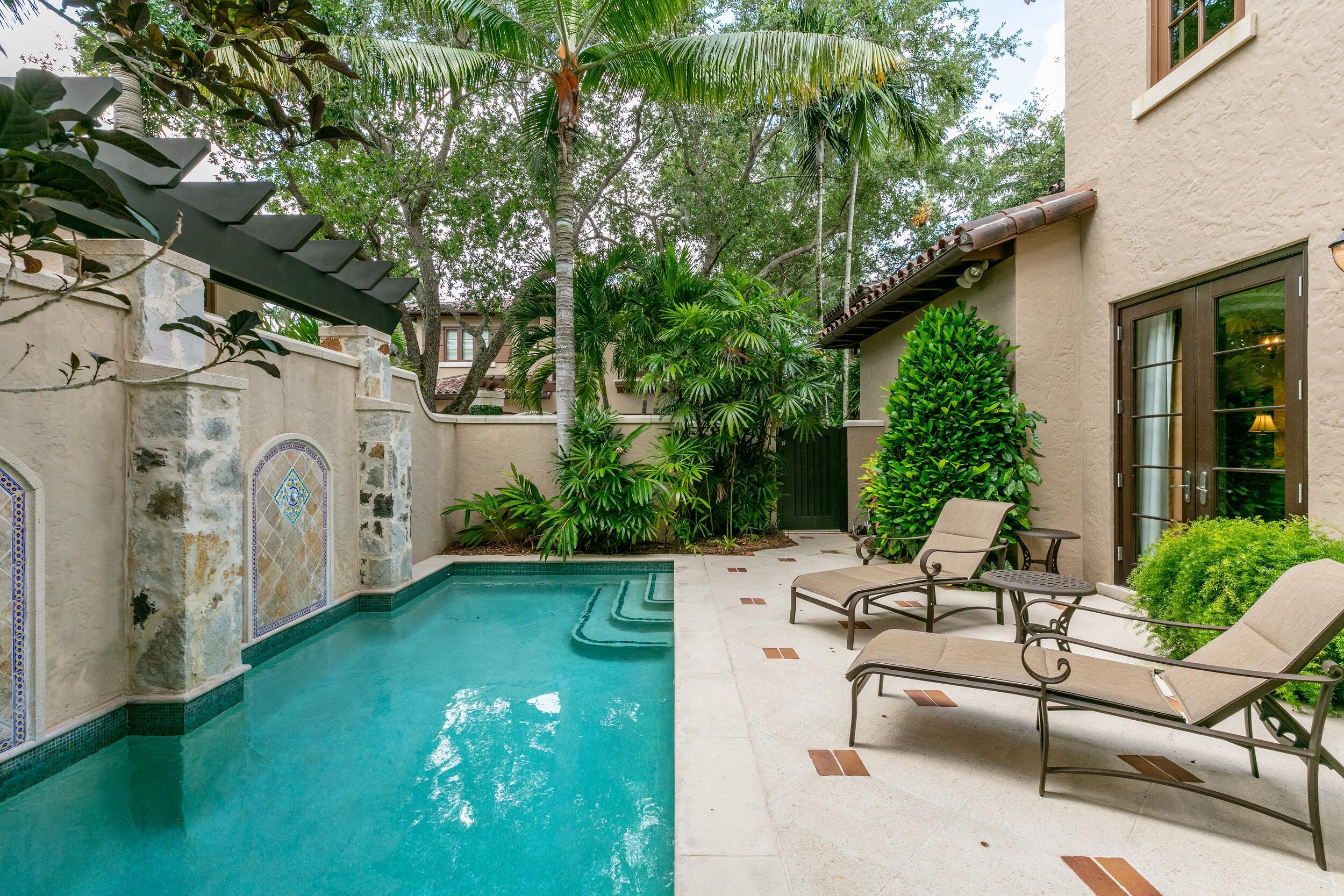BEARS CLUB VILLAS CONDO - Residential
