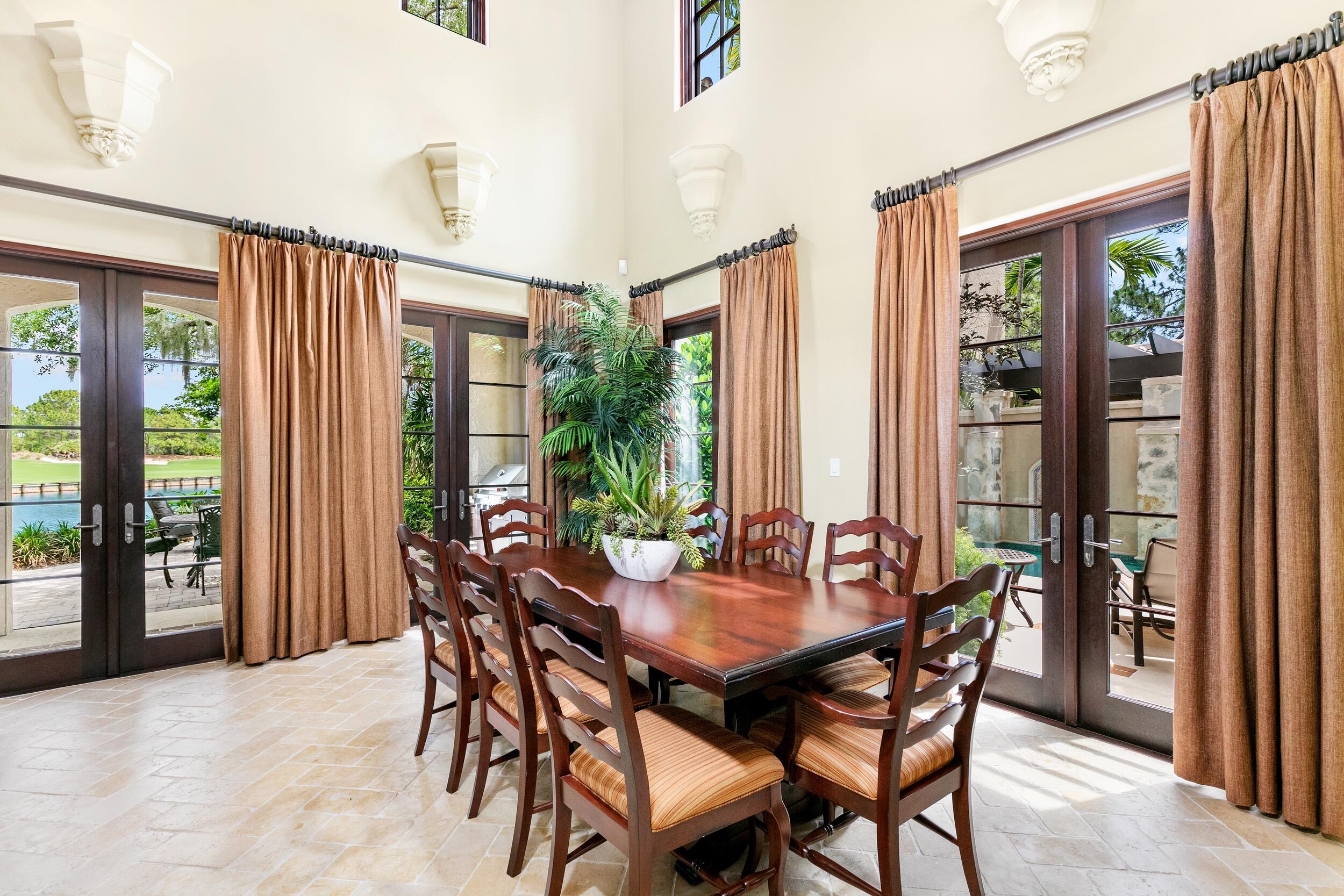 BEARS CLUB VILLAS CONDO - Residential