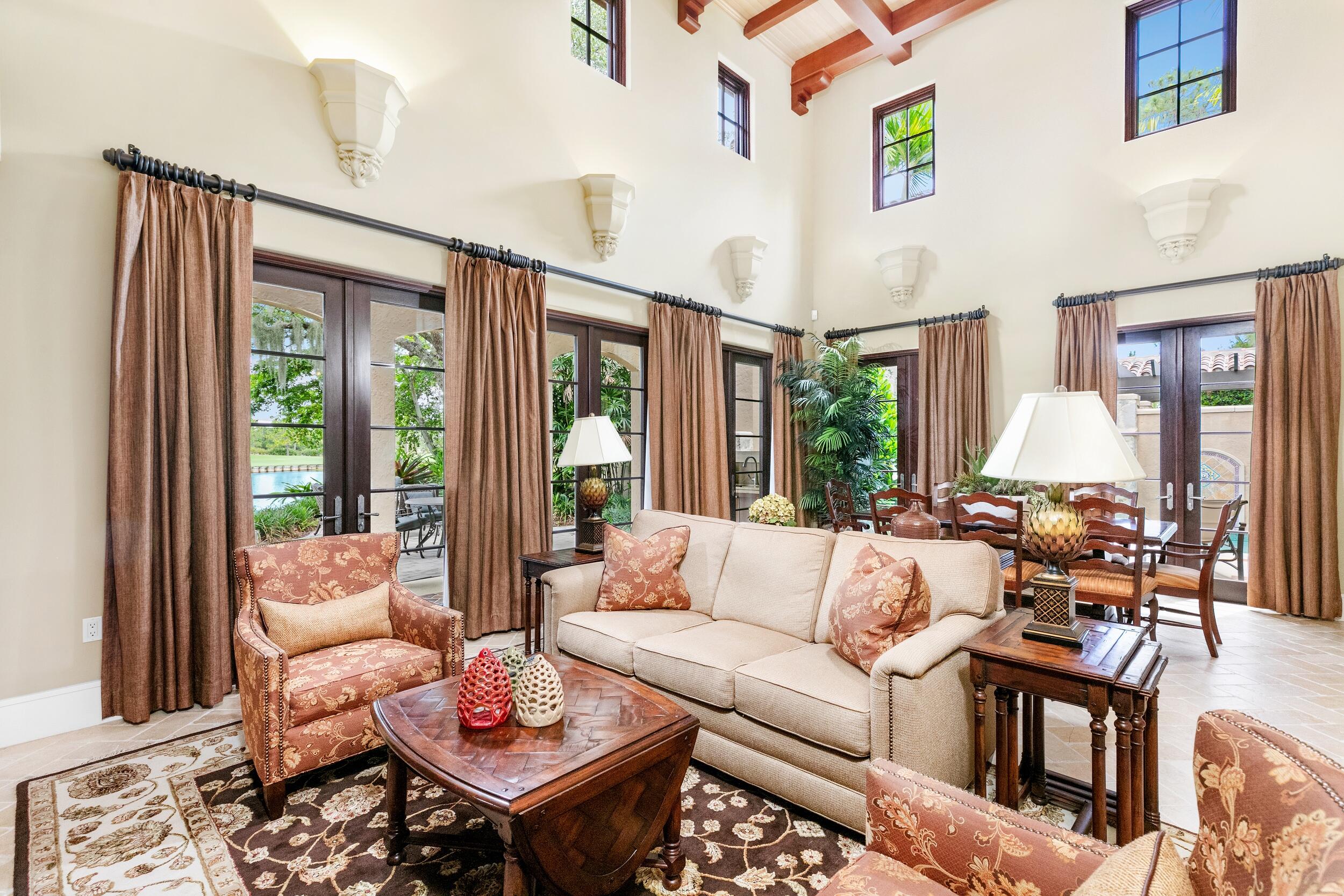 BEARS CLUB VILLAS CONDO - Residential