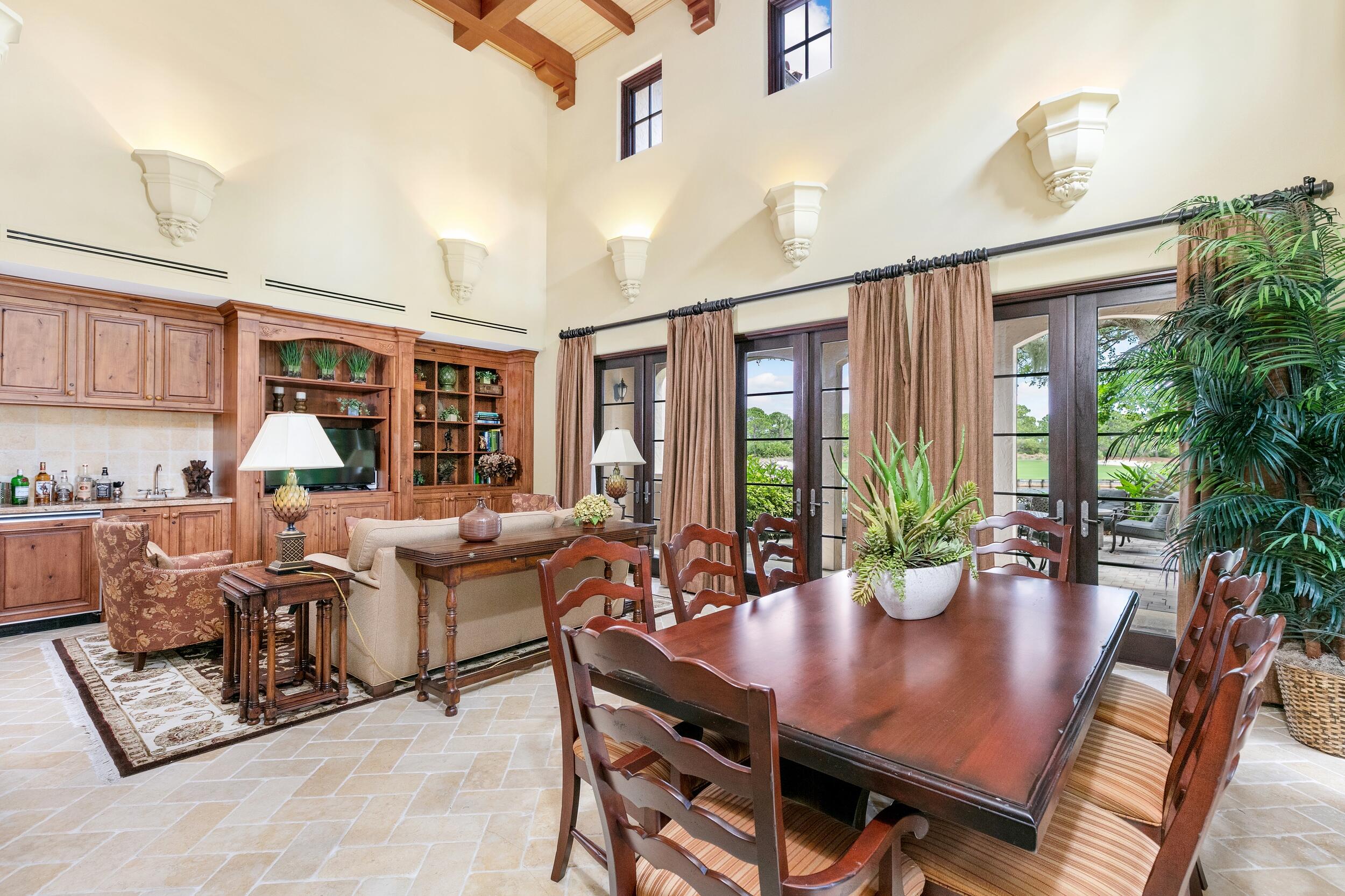 BEARS CLUB VILLAS CONDO - Residential