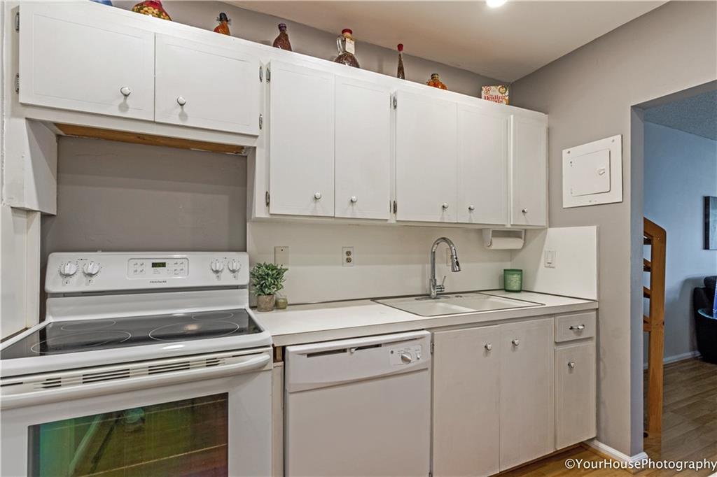 Imperial Point Colonnades - Residential
