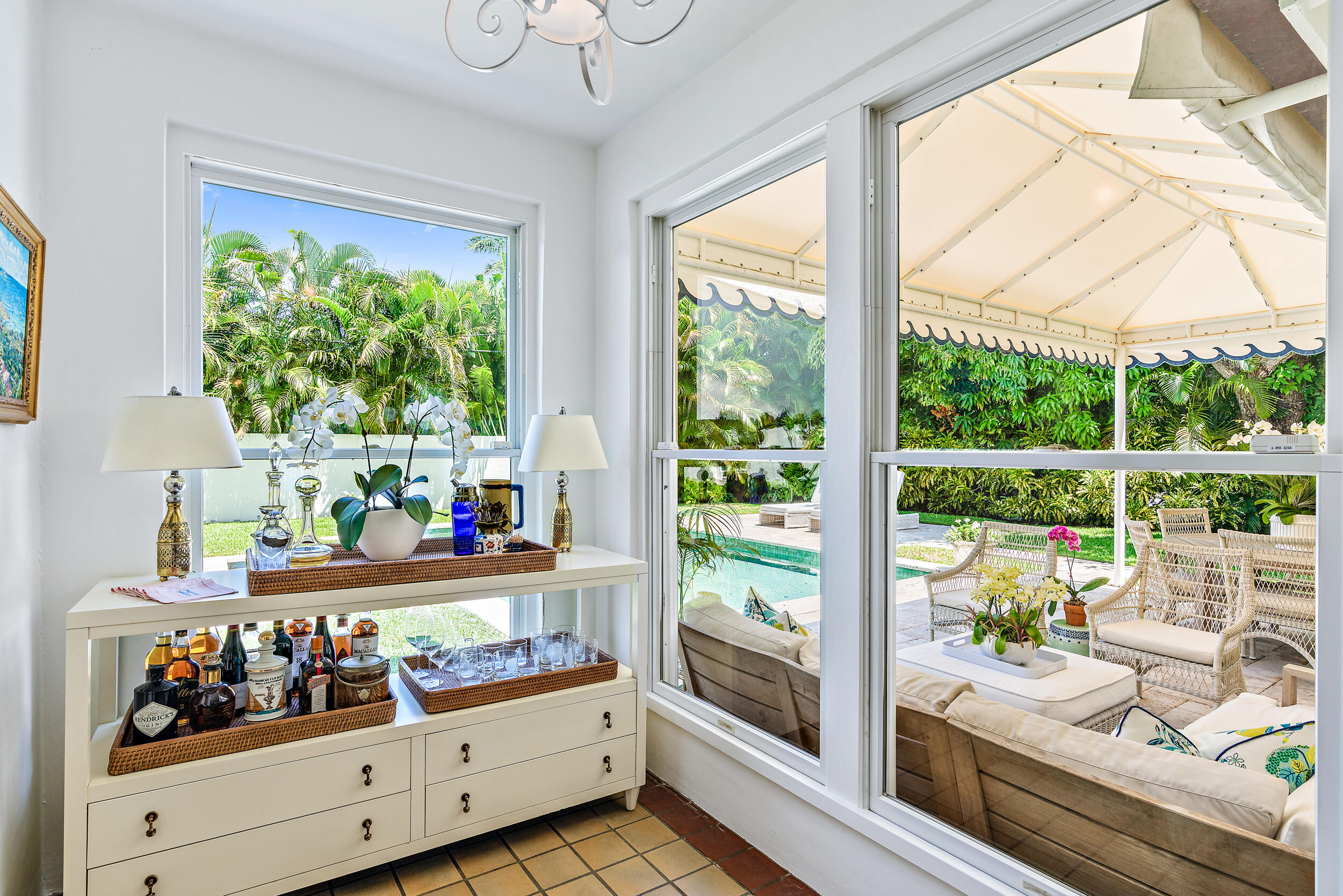 EL ENCANTO - Residential