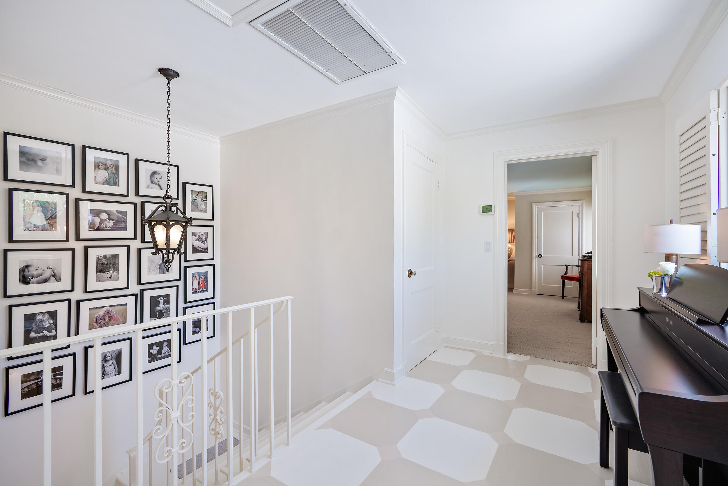 EL ENCANTO - Residential