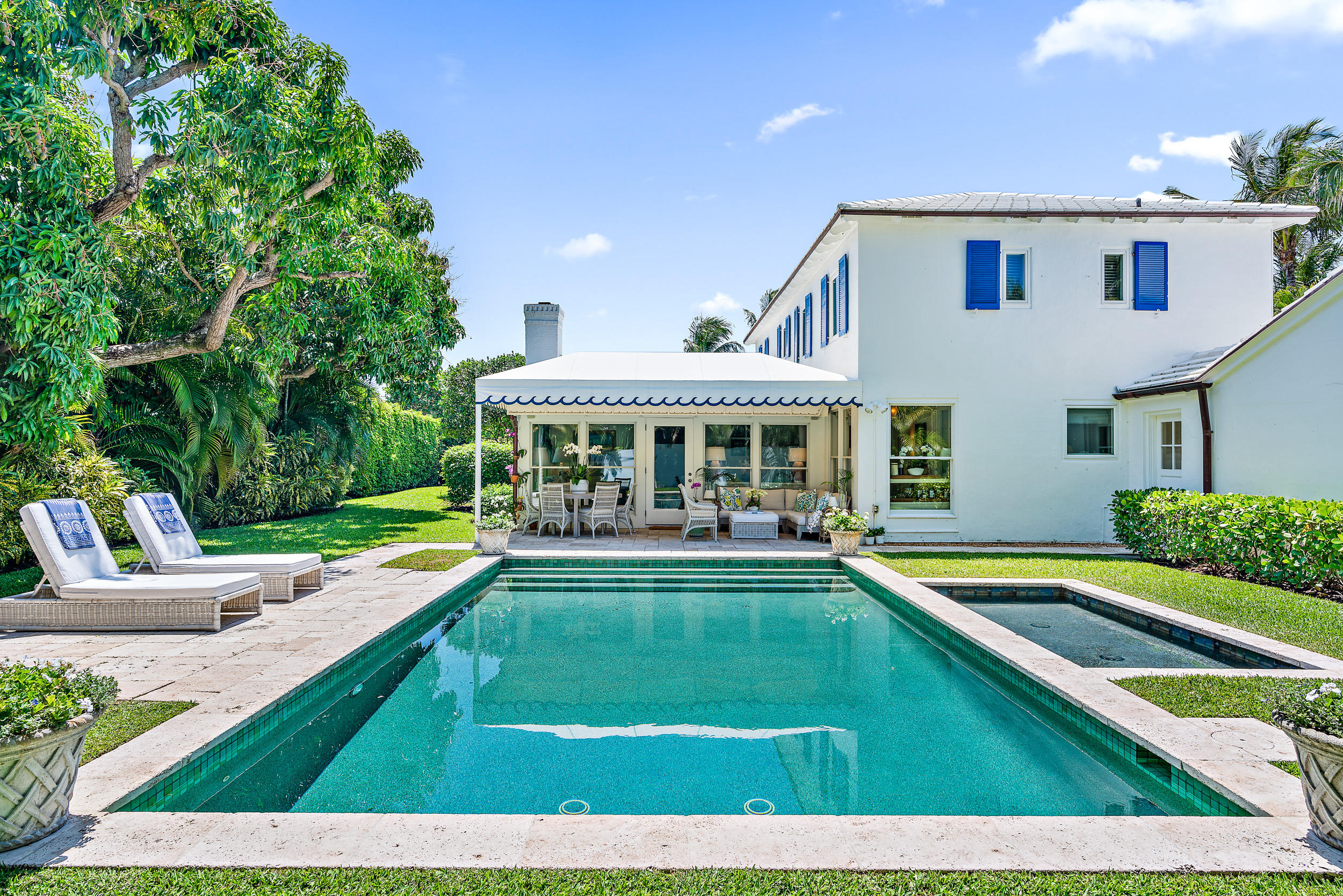 EL ENCANTO - Residential