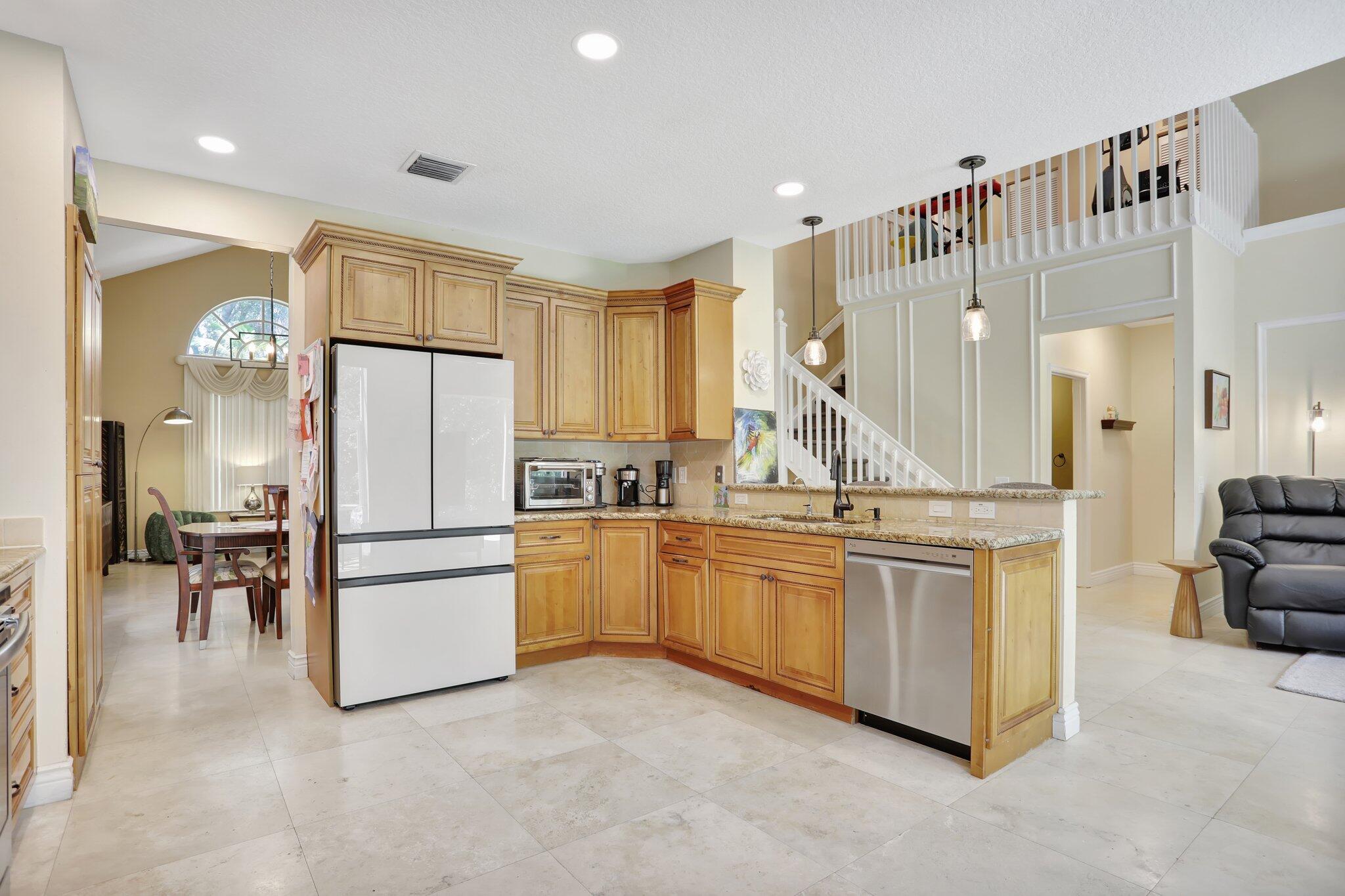 MAYFAIR AT PARKLAND - Residential