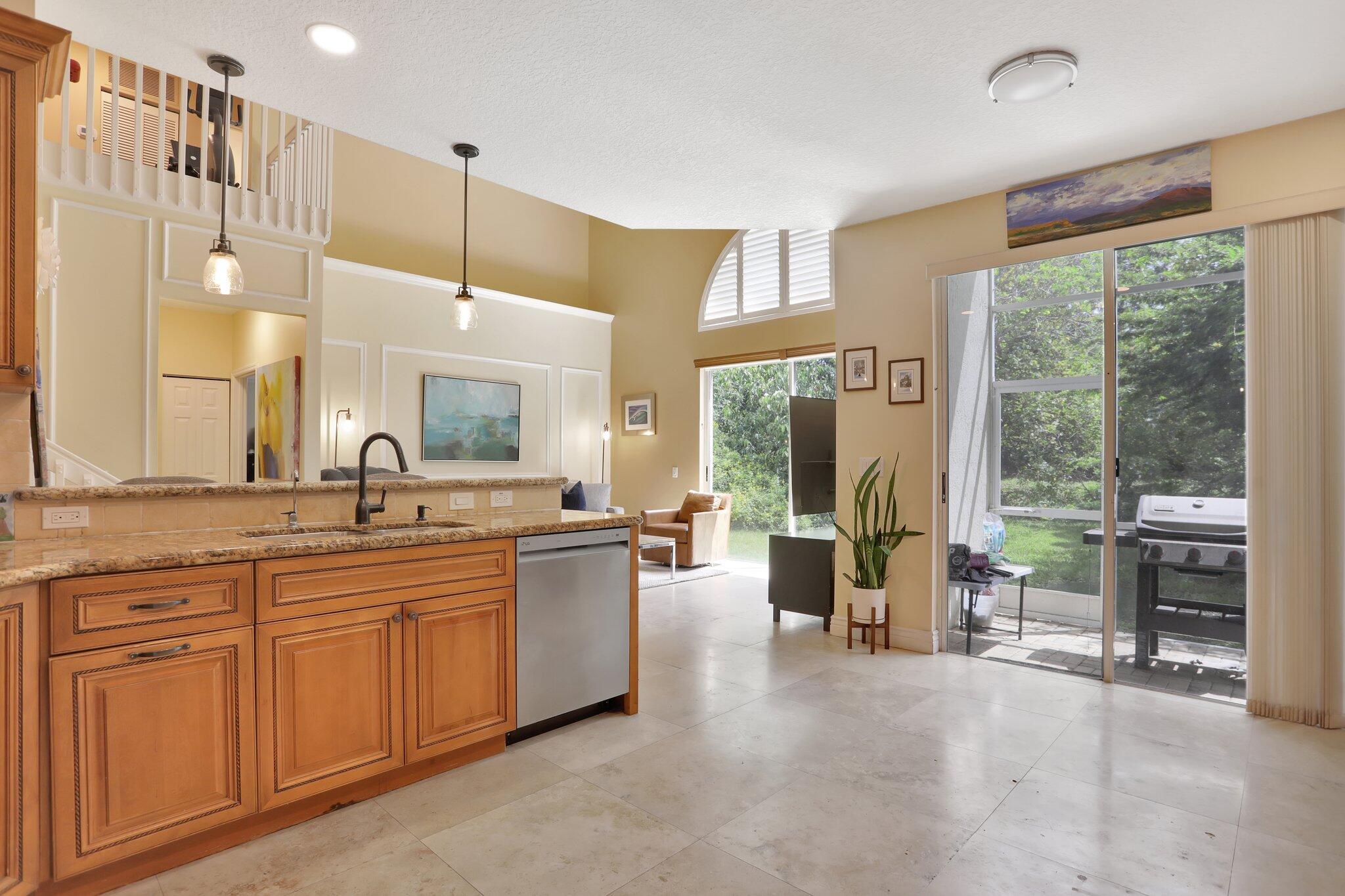 MAYFAIR AT PARKLAND - Residential