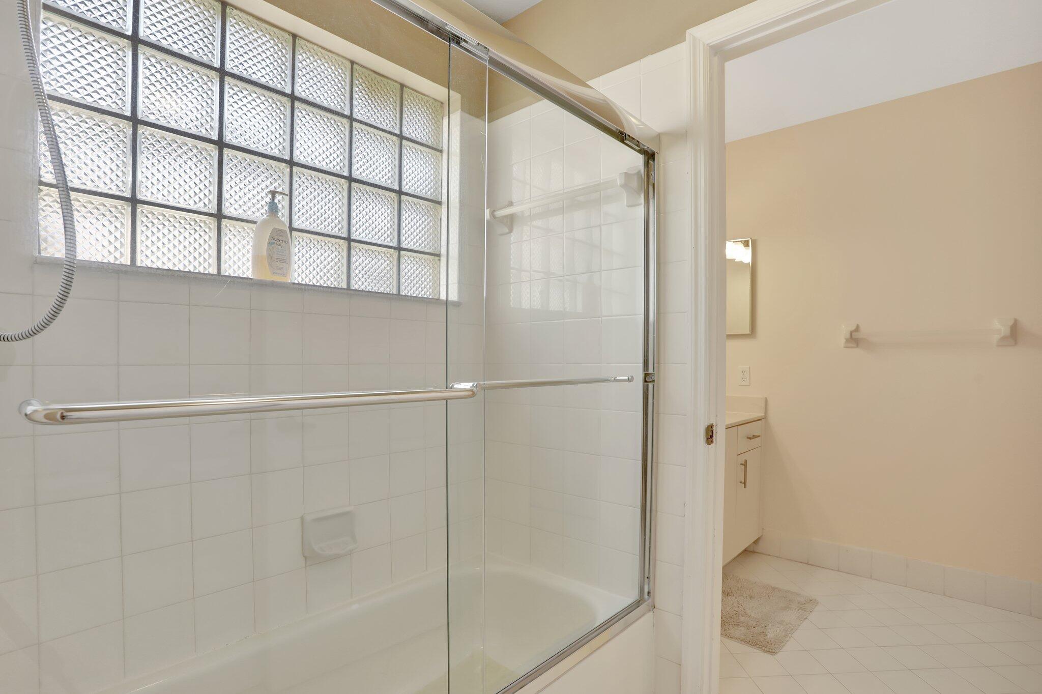 MAYFAIR AT PARKLAND - Residential