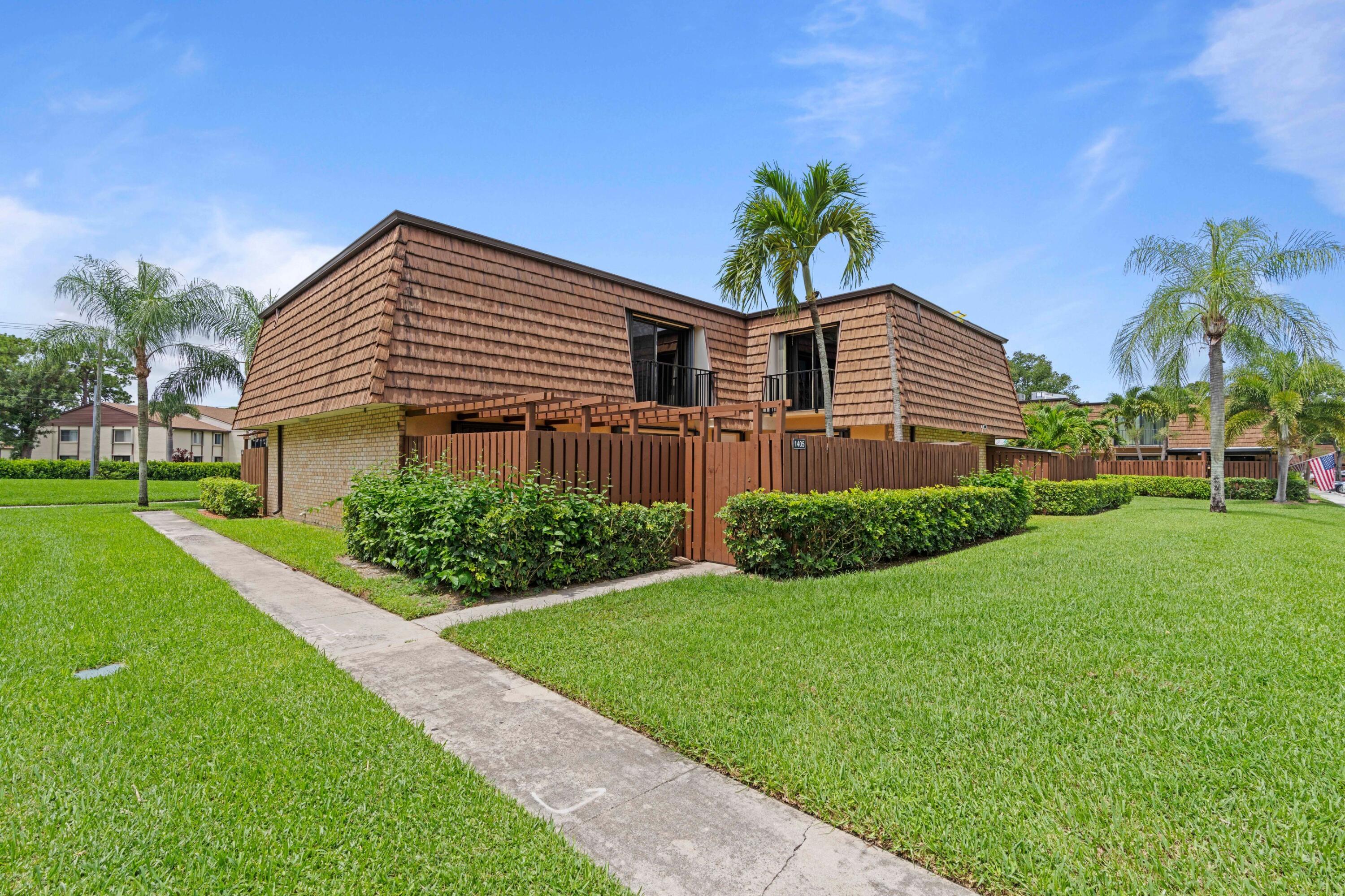 SHERWOOD LAKES - Residential