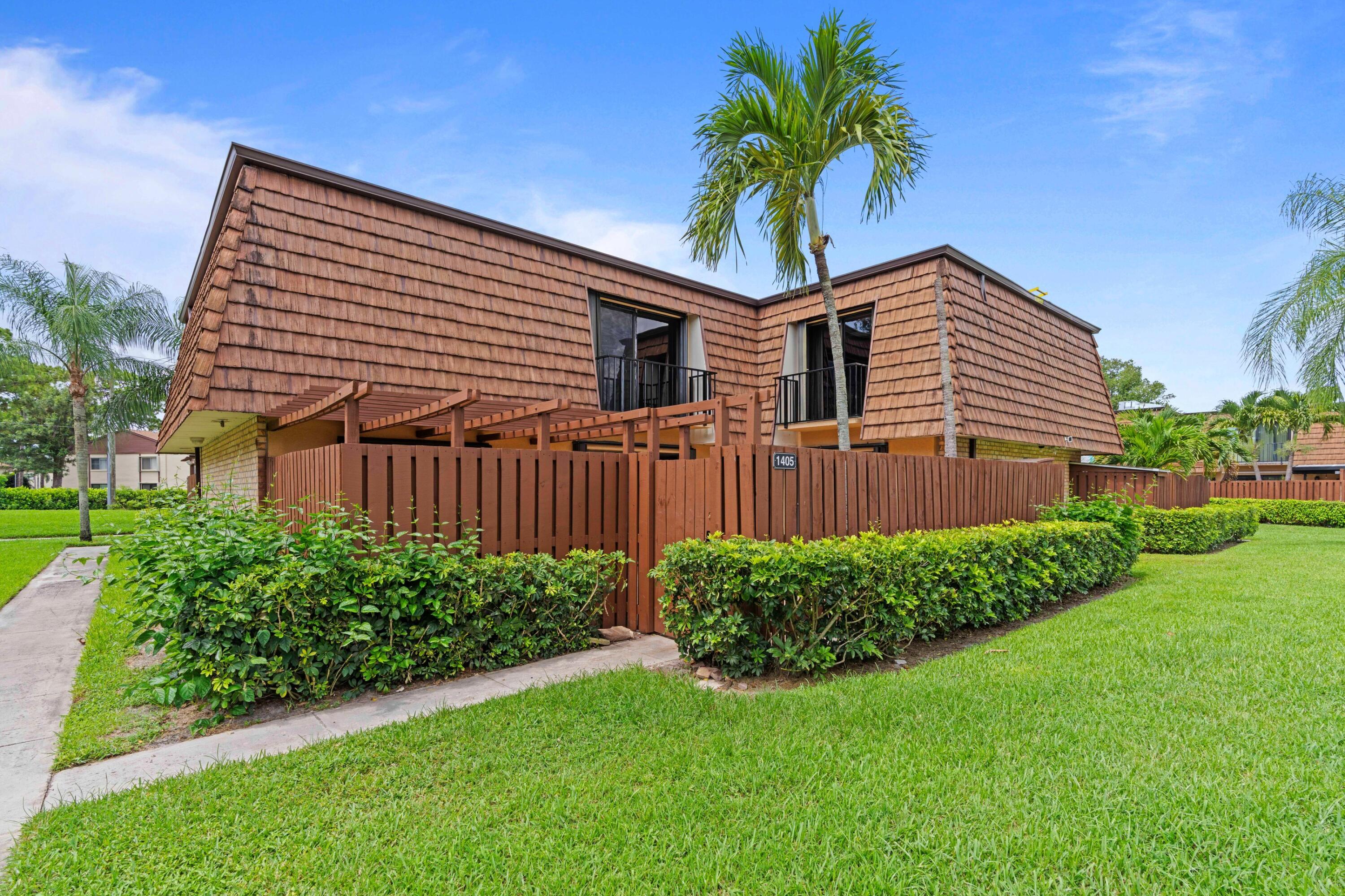 SHERWOOD LAKES - Residential