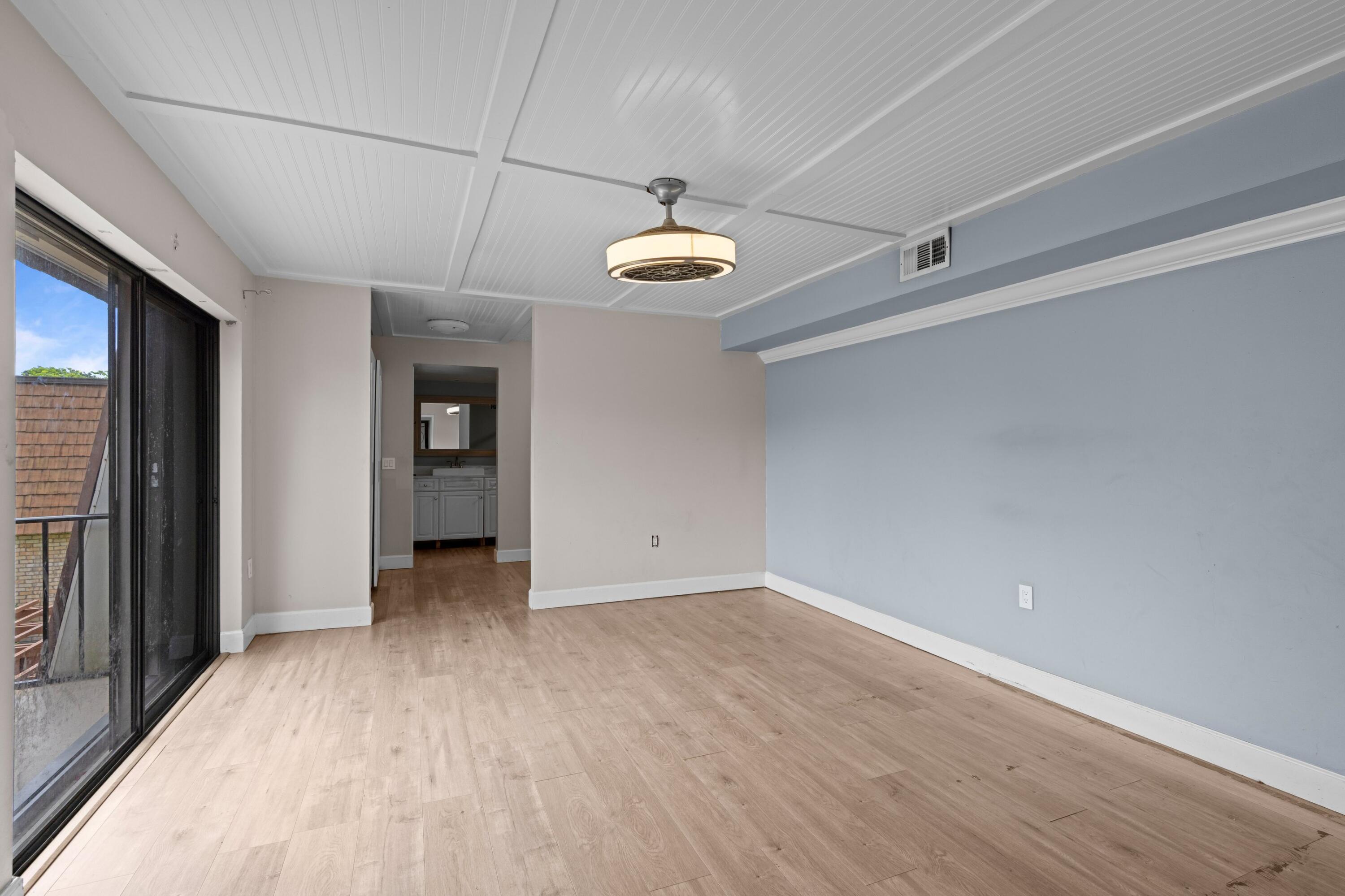 SHERWOOD LAKES - Residential
