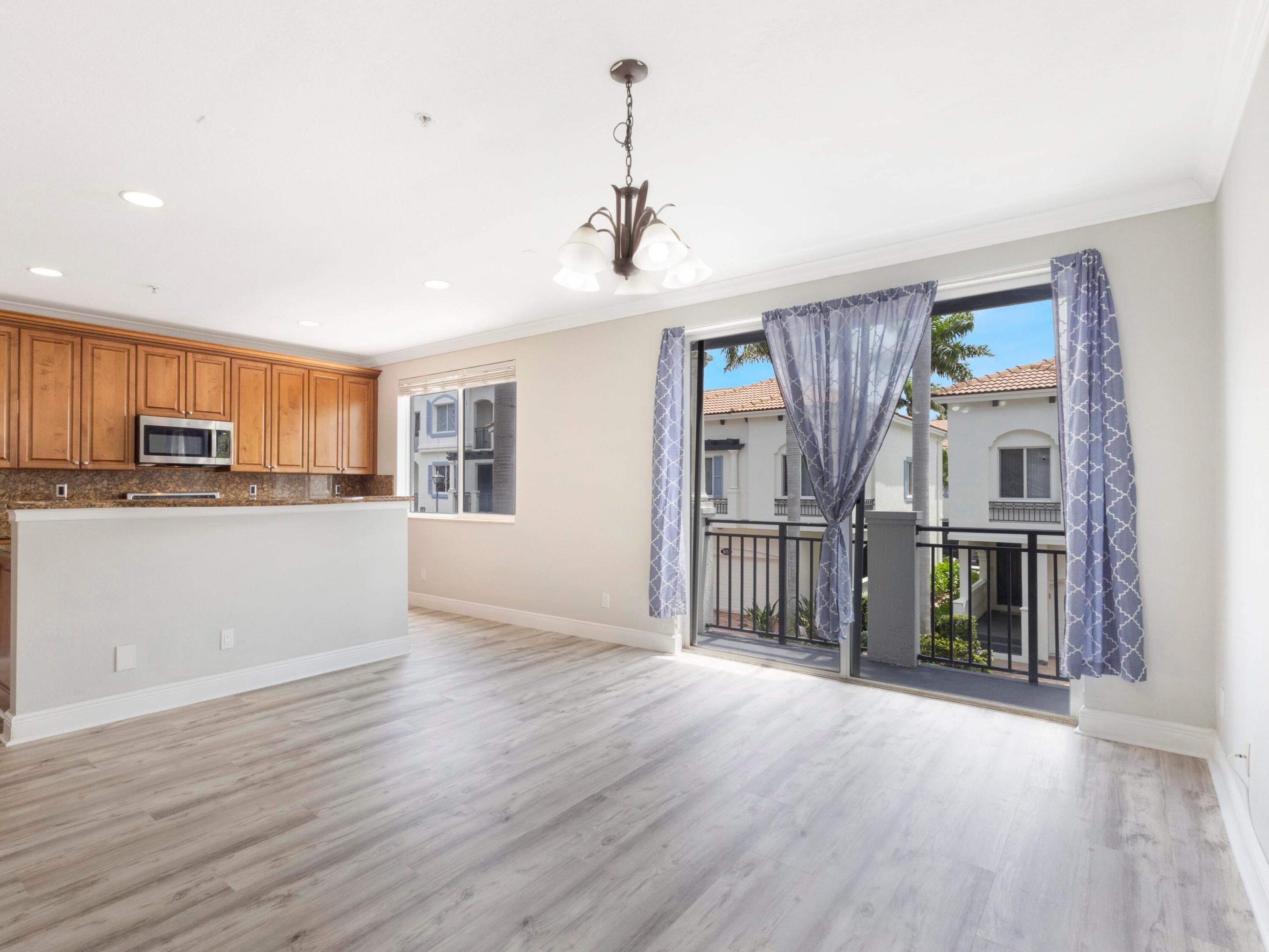 WATERSIDE VILLAGE PUD - Residential Lease
