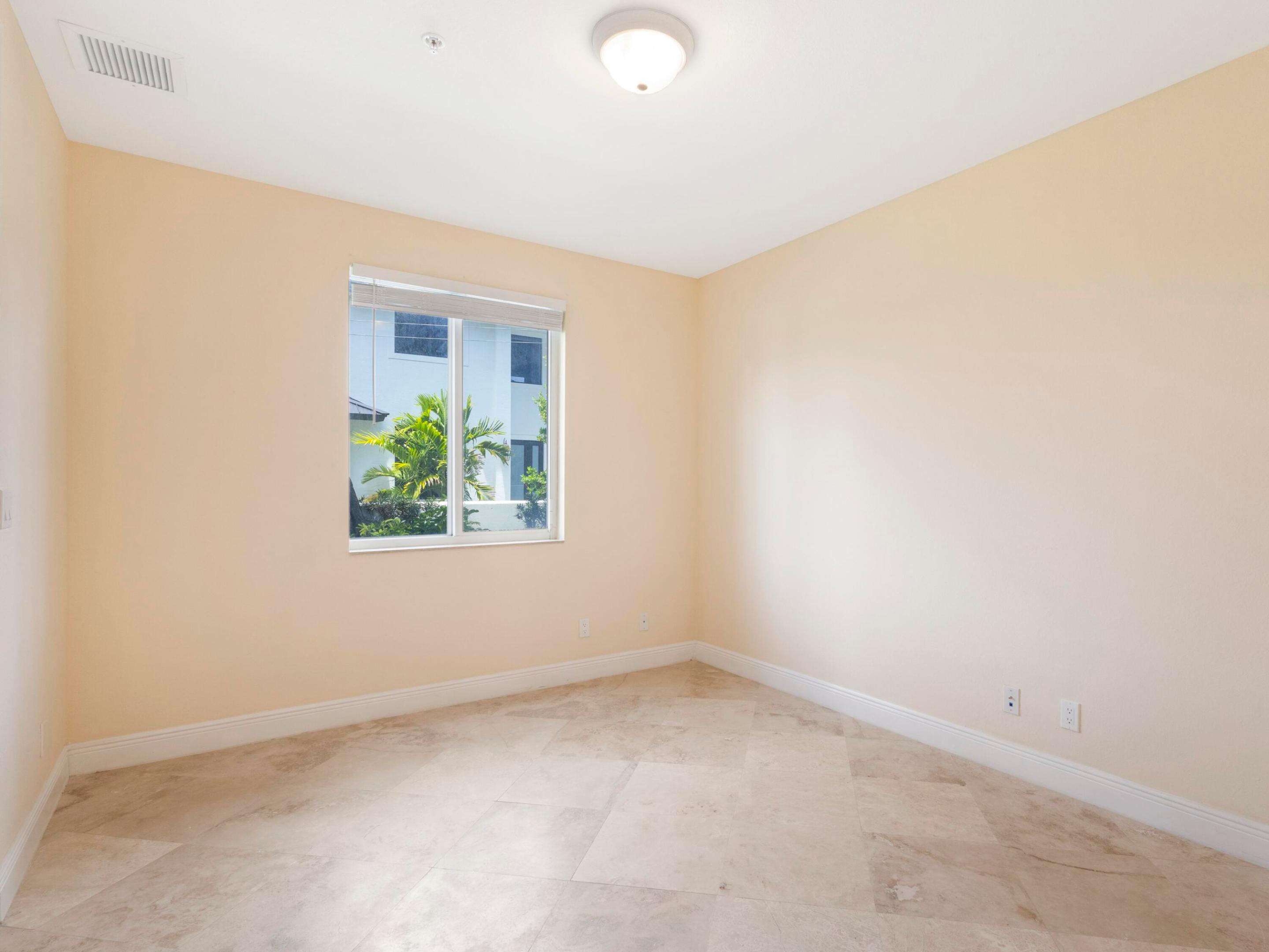 WATERSIDE VILLAGE PUD - Residential Lease