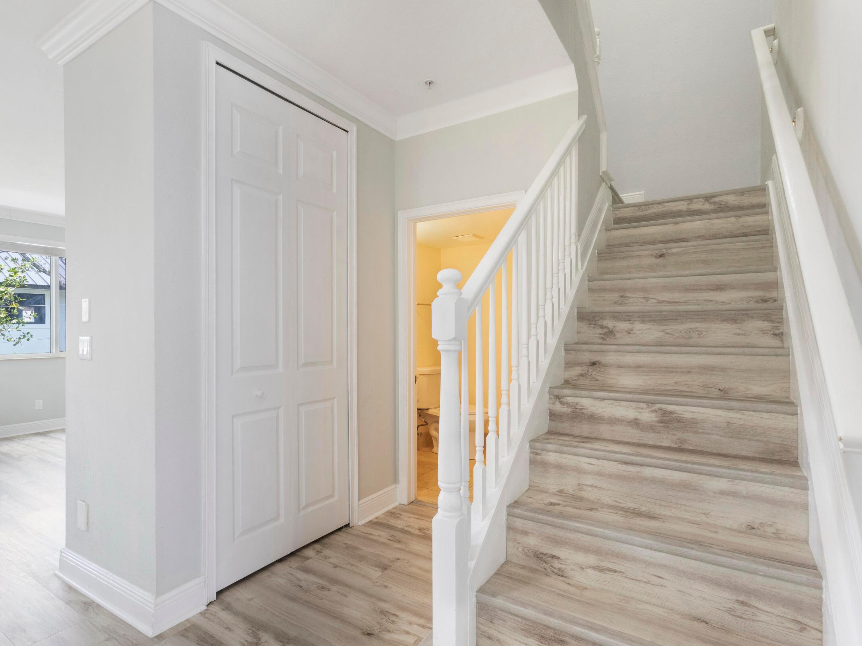 WATERSIDE VILLAGE PUD - Residential Lease