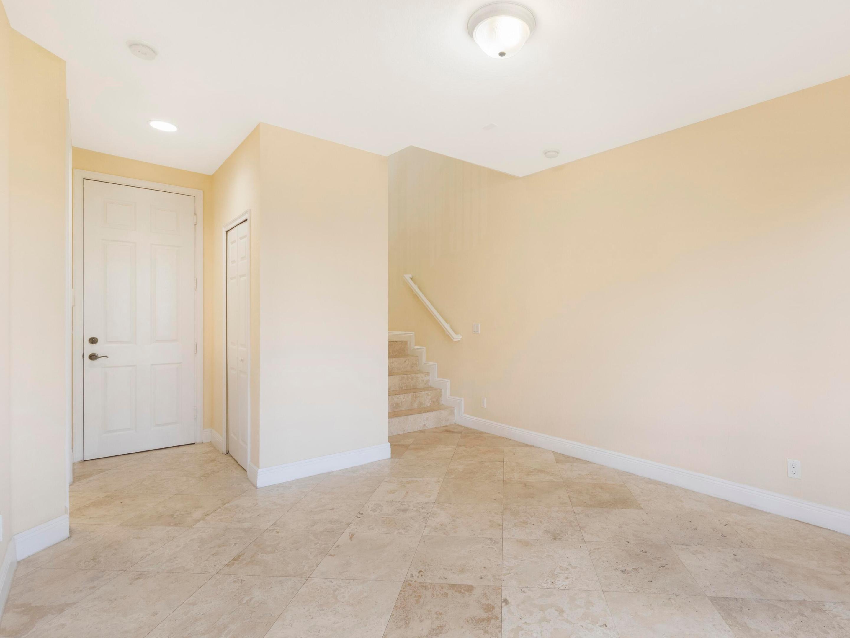 WATERSIDE VILLAGE PUD - Residential Lease