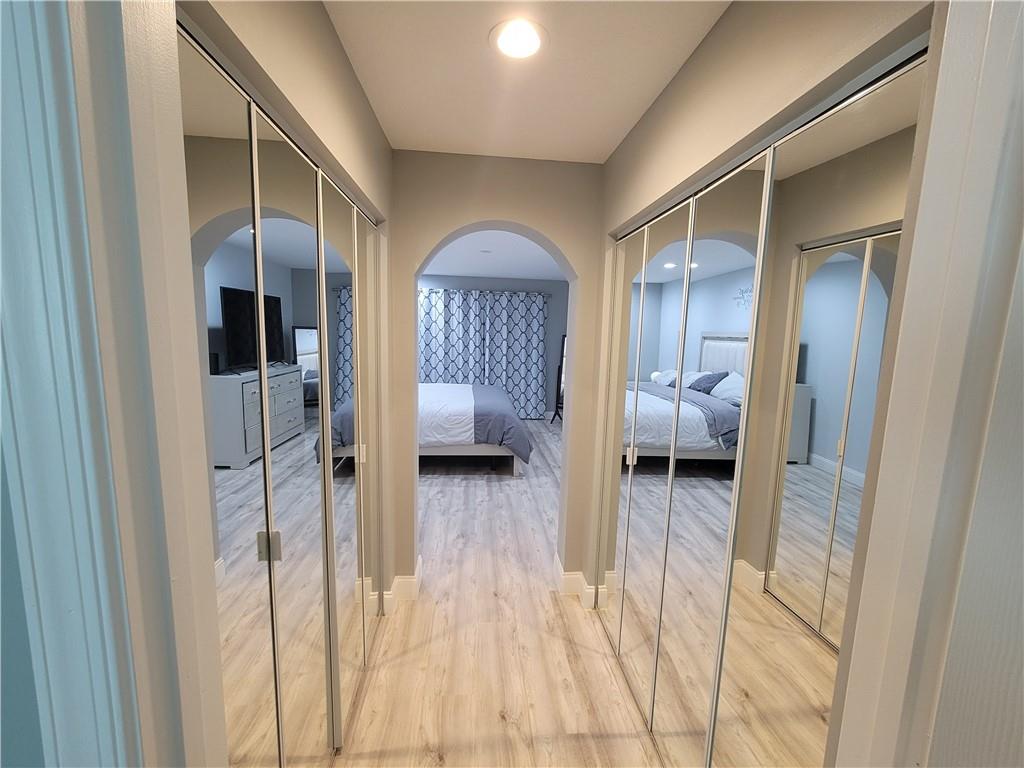 Royal Lakes - Residential