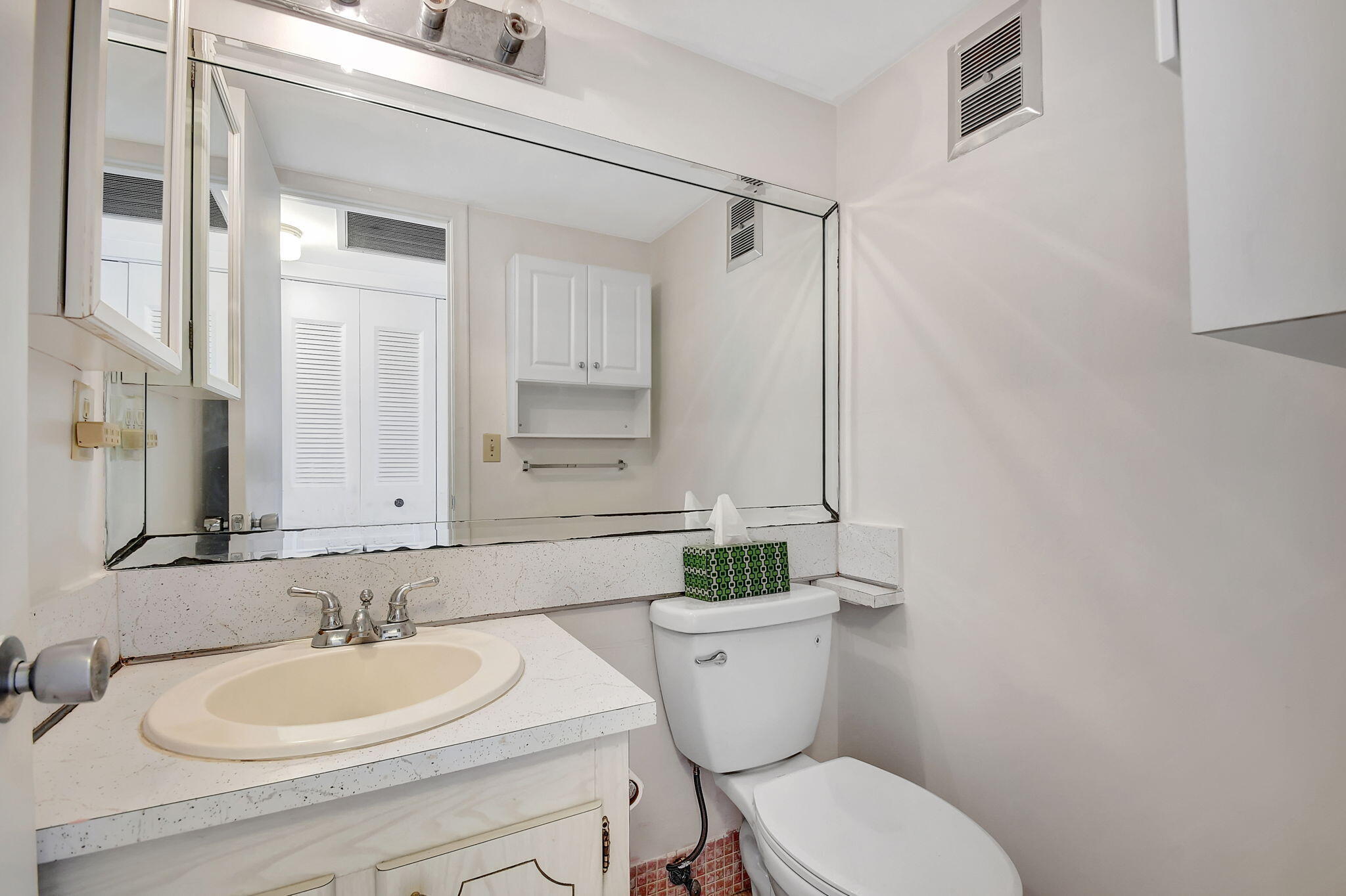 ANDOVER CONDOS - Residential