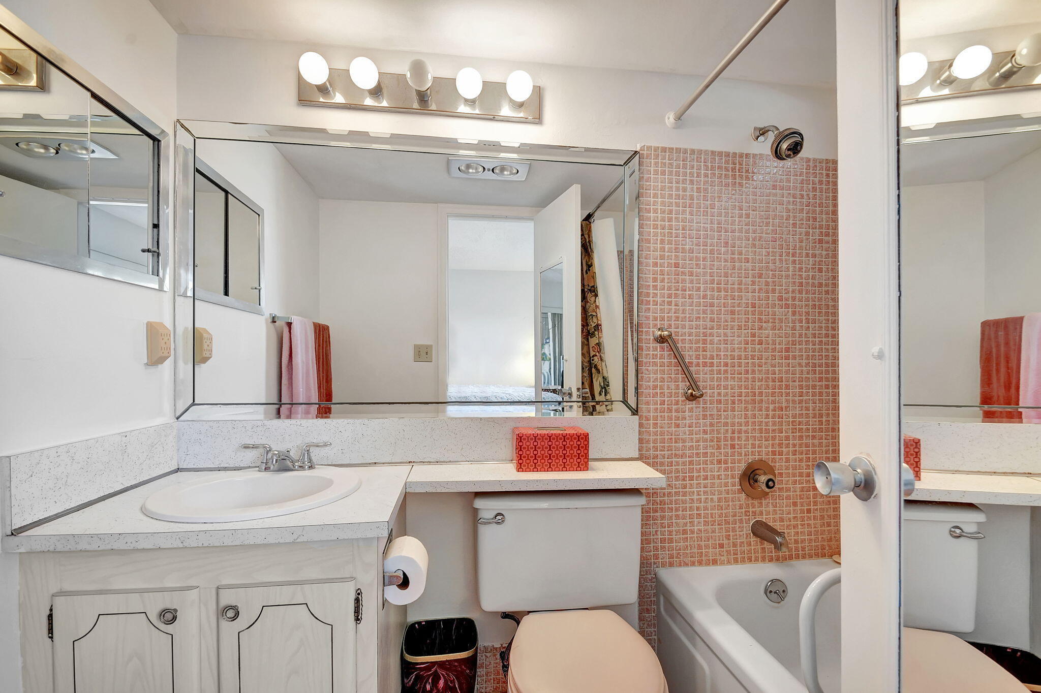 ANDOVER CONDOS - Residential
