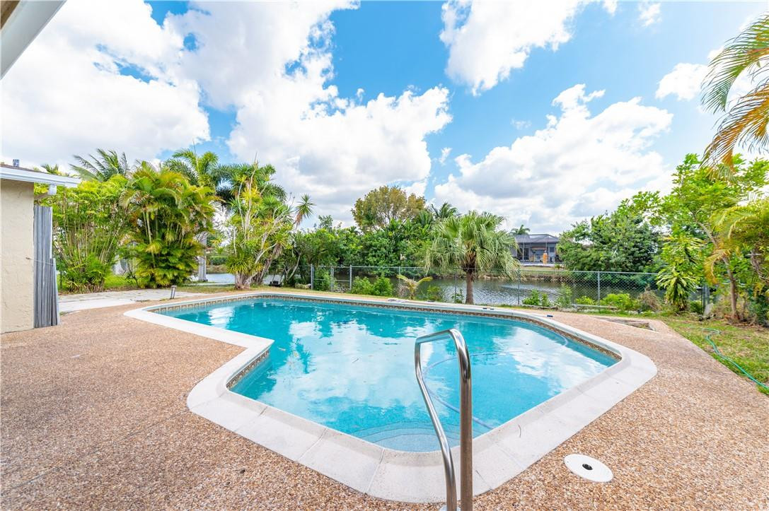 Sunrise Golf Village - Residential