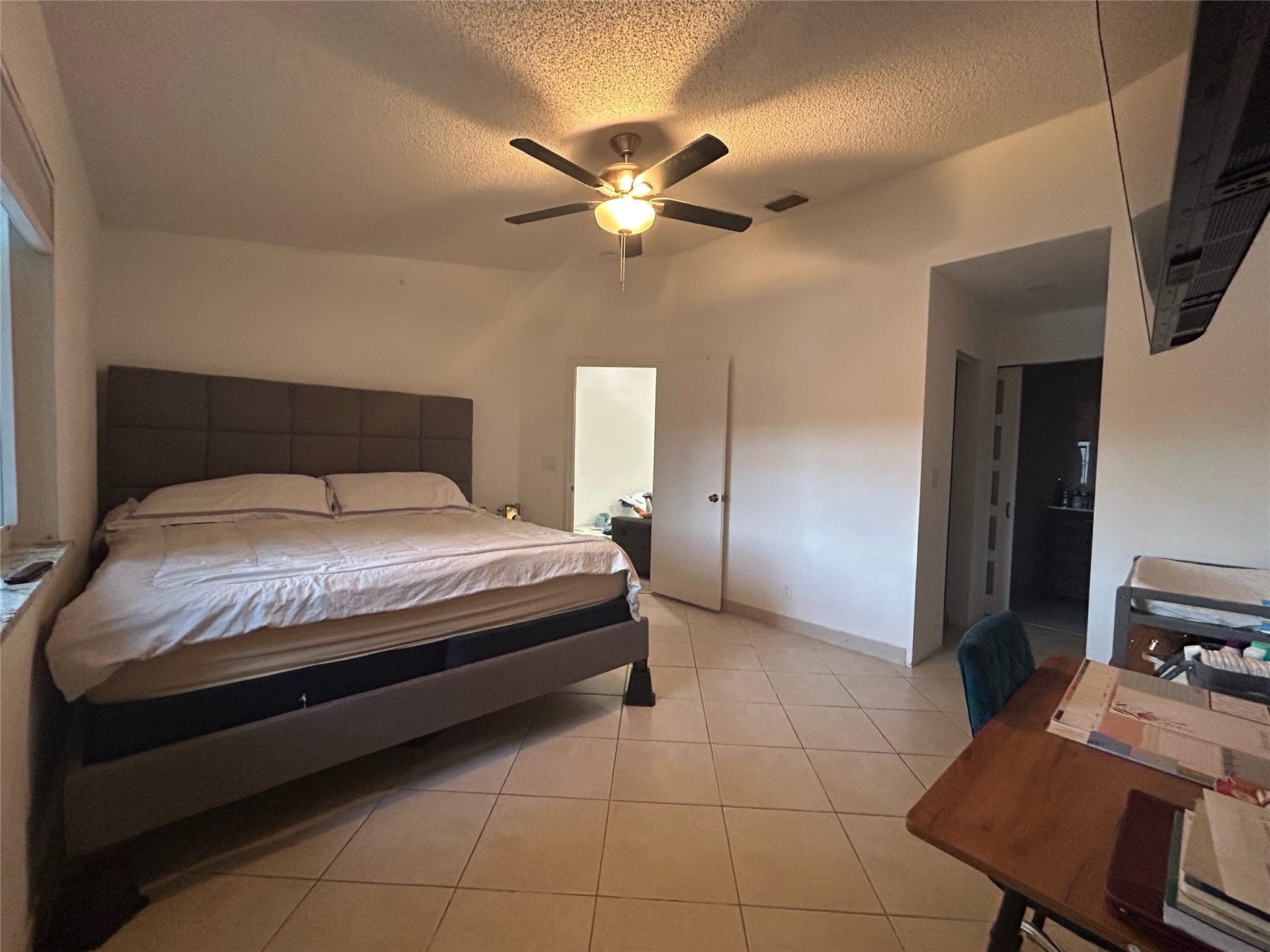 VILLAGES OF RENAISSANCE - Residential Lease