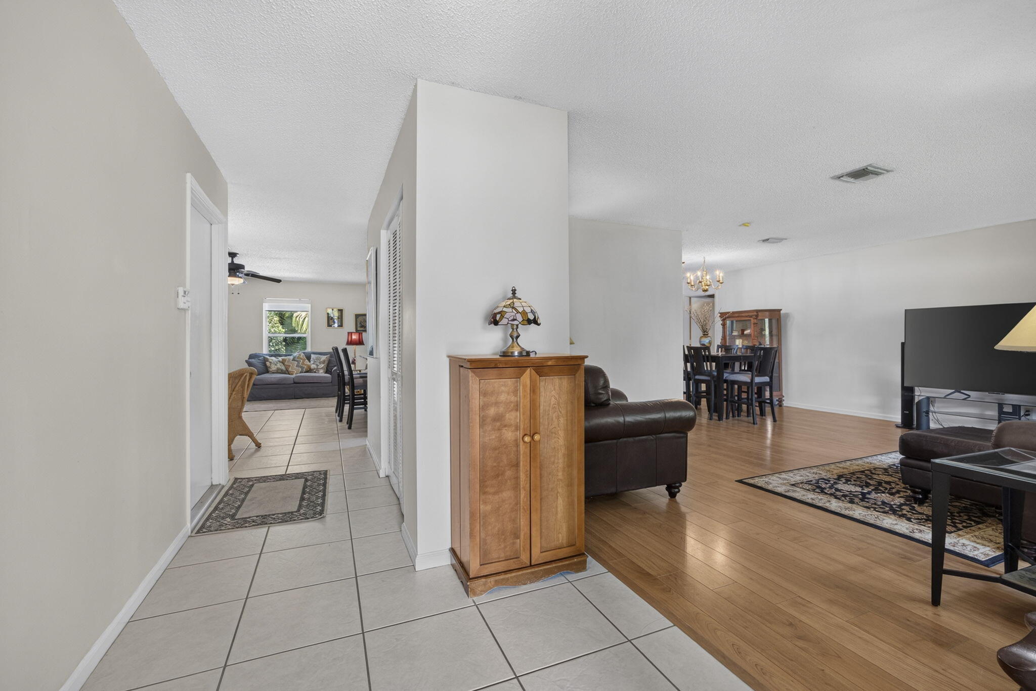 PINEWOOD EAST 2 OF WELLINGTON - Residential