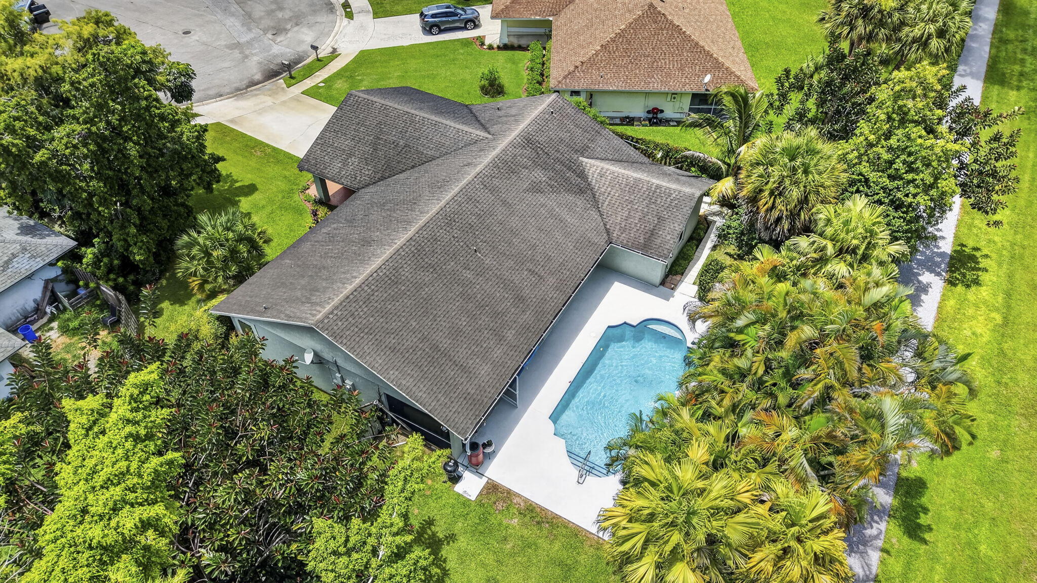 PINEWOOD EAST 2 OF WELLINGTON - Residential