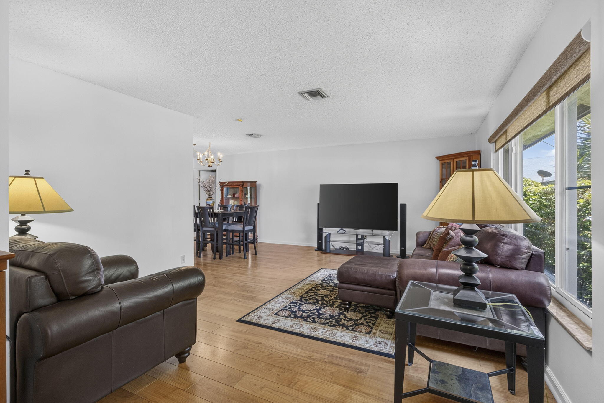PINEWOOD EAST 2 OF WELLINGTON - Residential