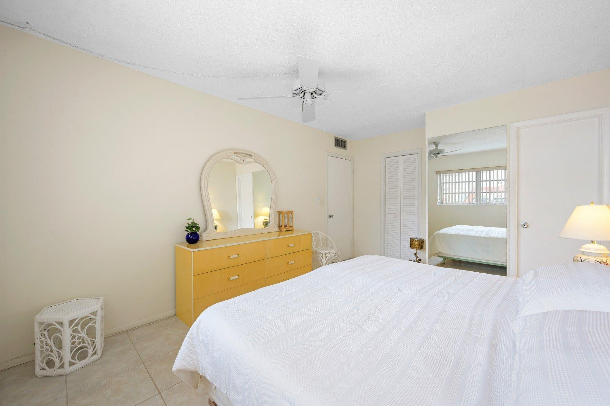 Beverly Hills condo - Residential Lease