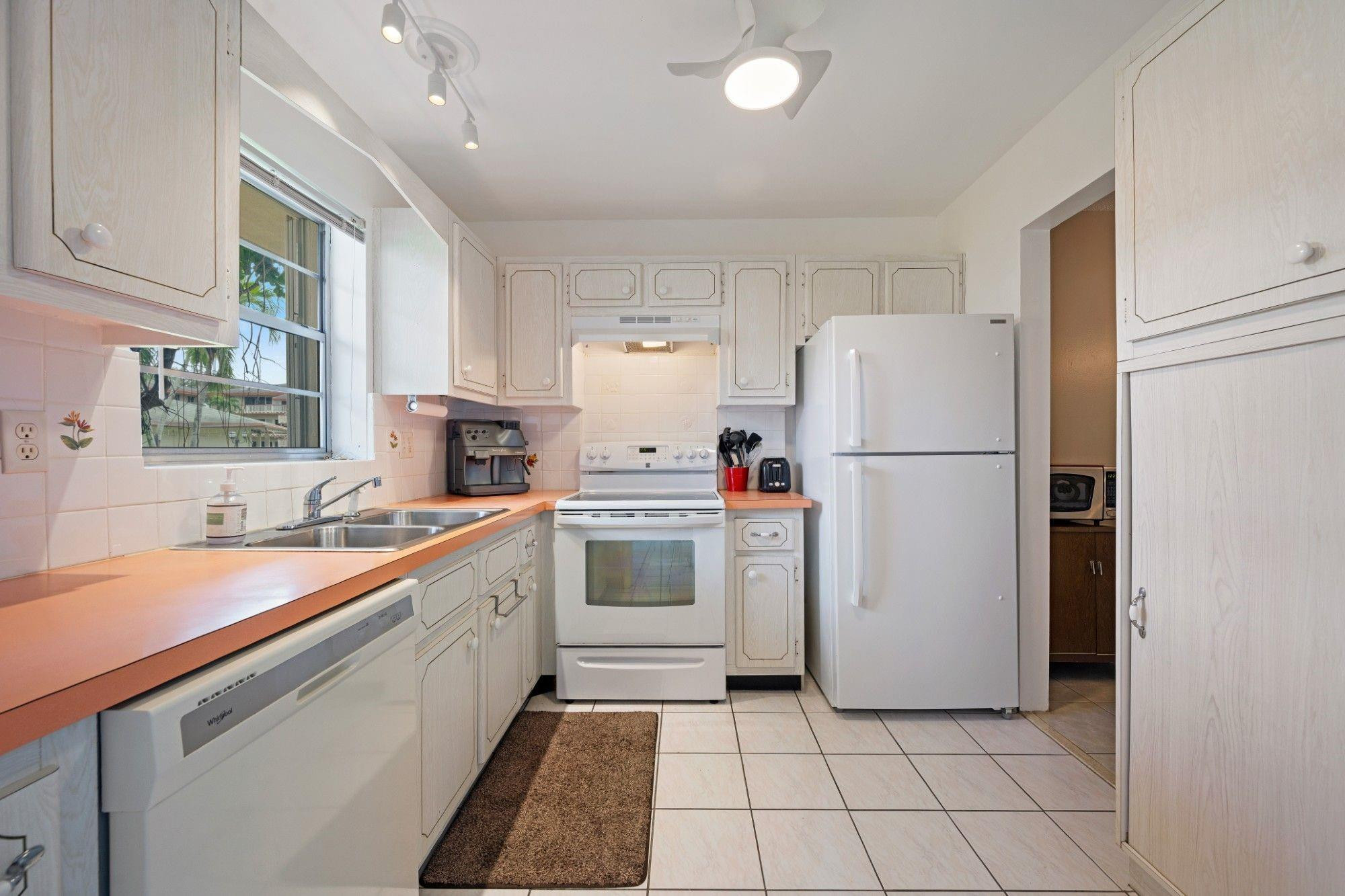 Beverly Hills condo - Residential Lease