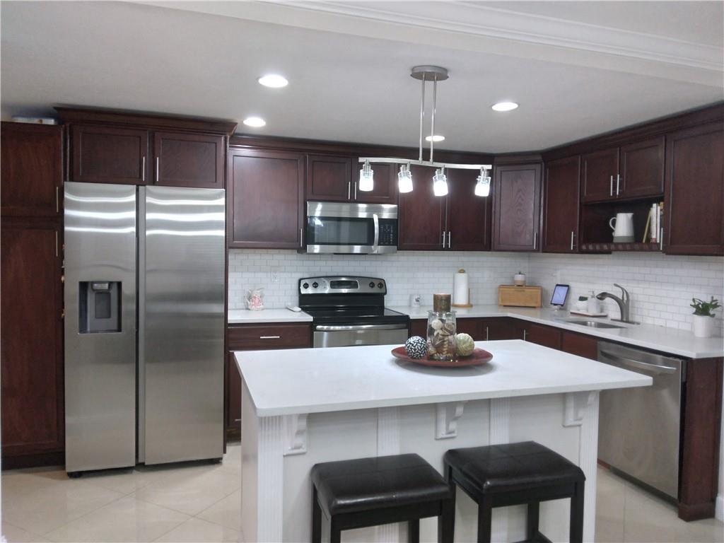 Victoria Woods 01 - Residential