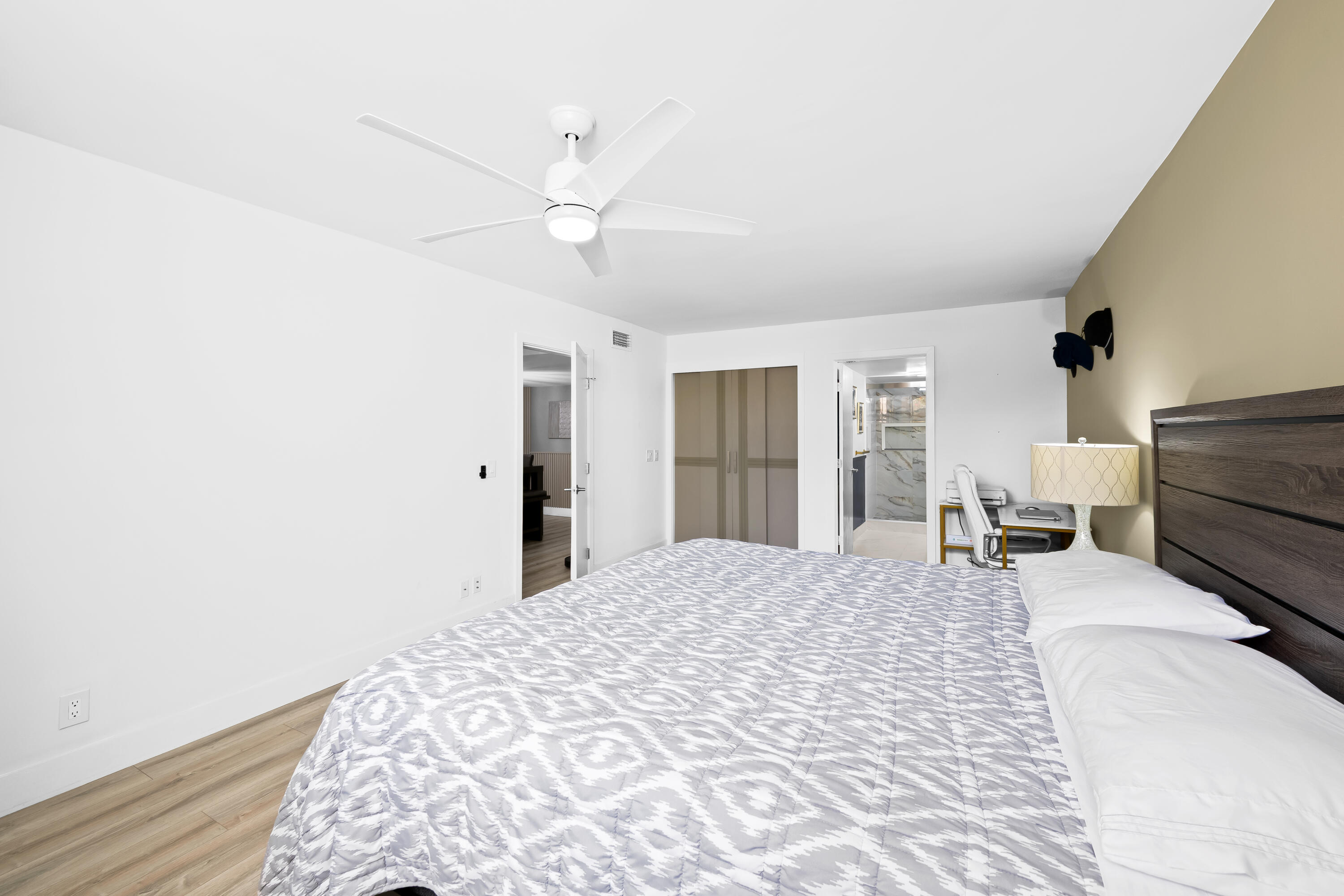 BLDG 130 OF COUNTRY CLUB APTS AT - Residential