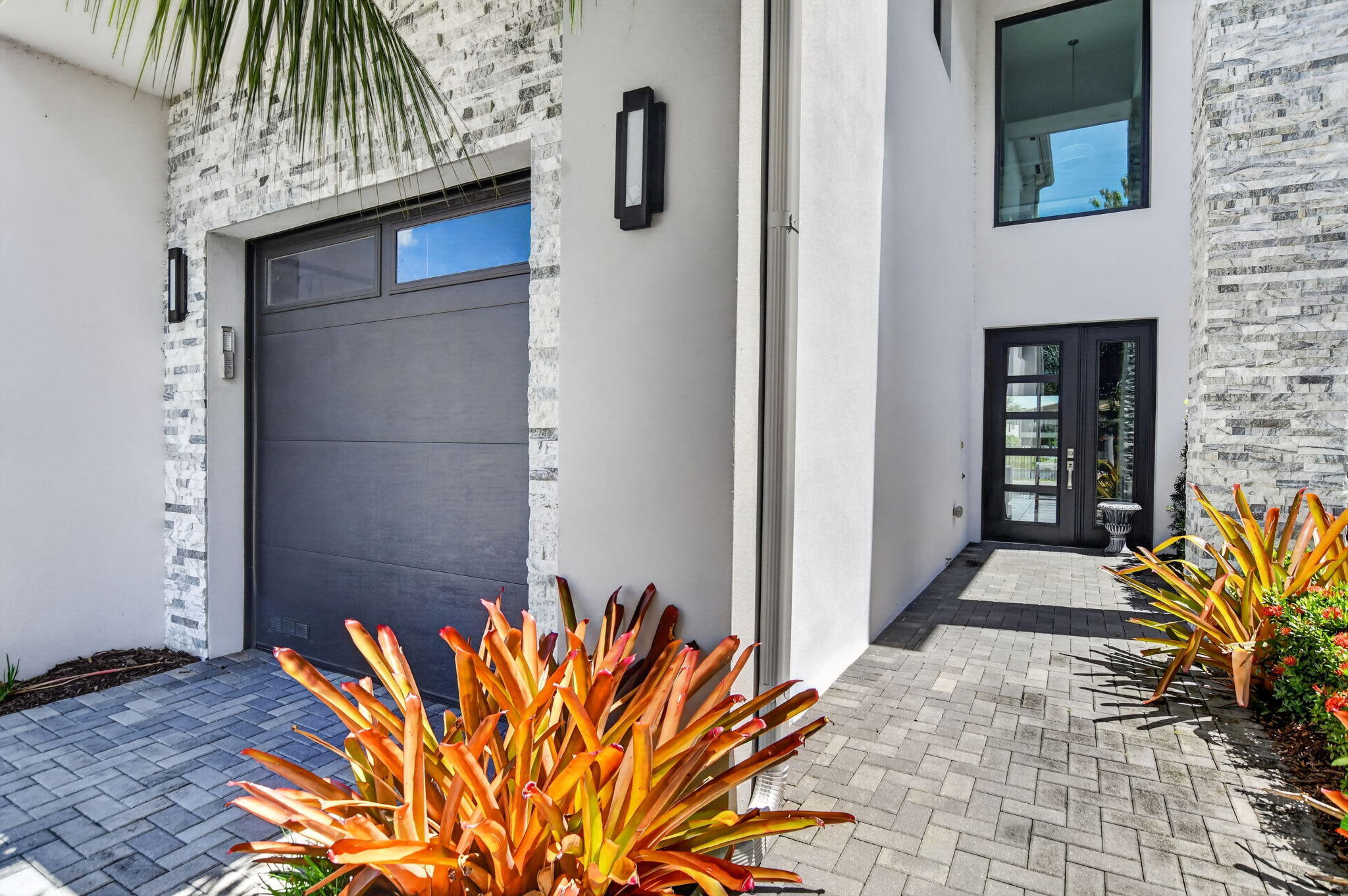 LOTUS BRIDGES MIZNER PUD BRIDGES SOUTH - Residential