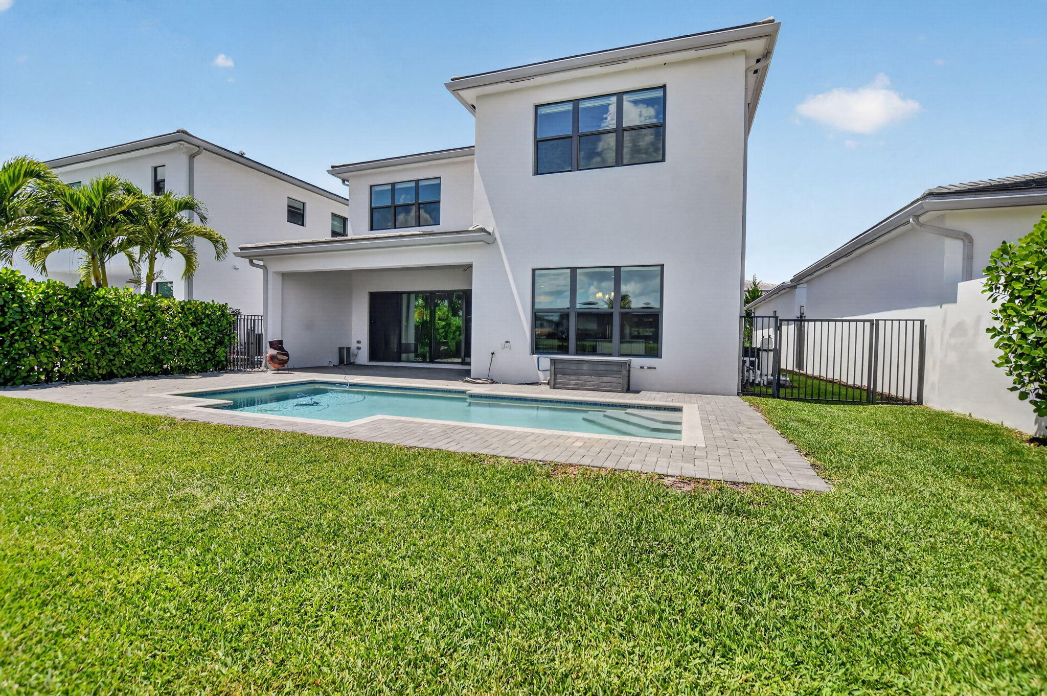 LOTUS BRIDGES MIZNER PUD BRIDGES SOUTH - Residential