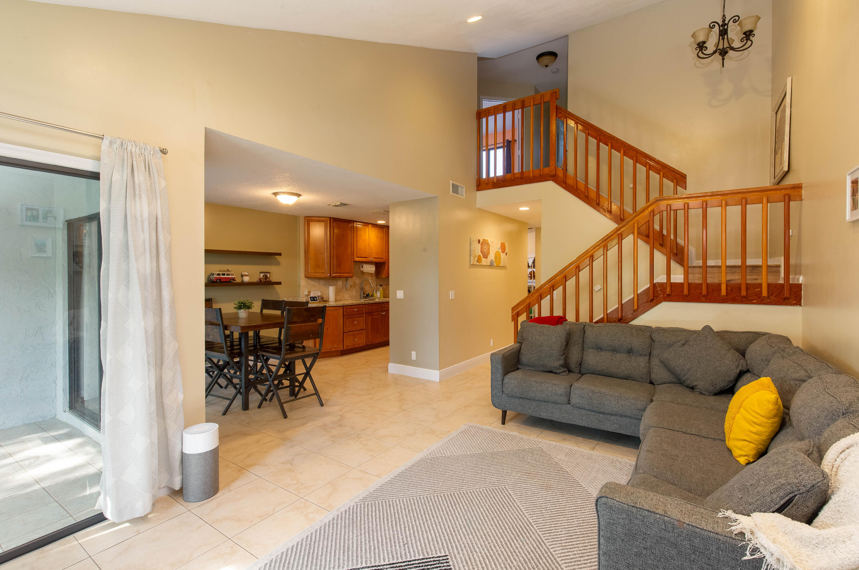 WOODBRIDGE LAKES - Residential