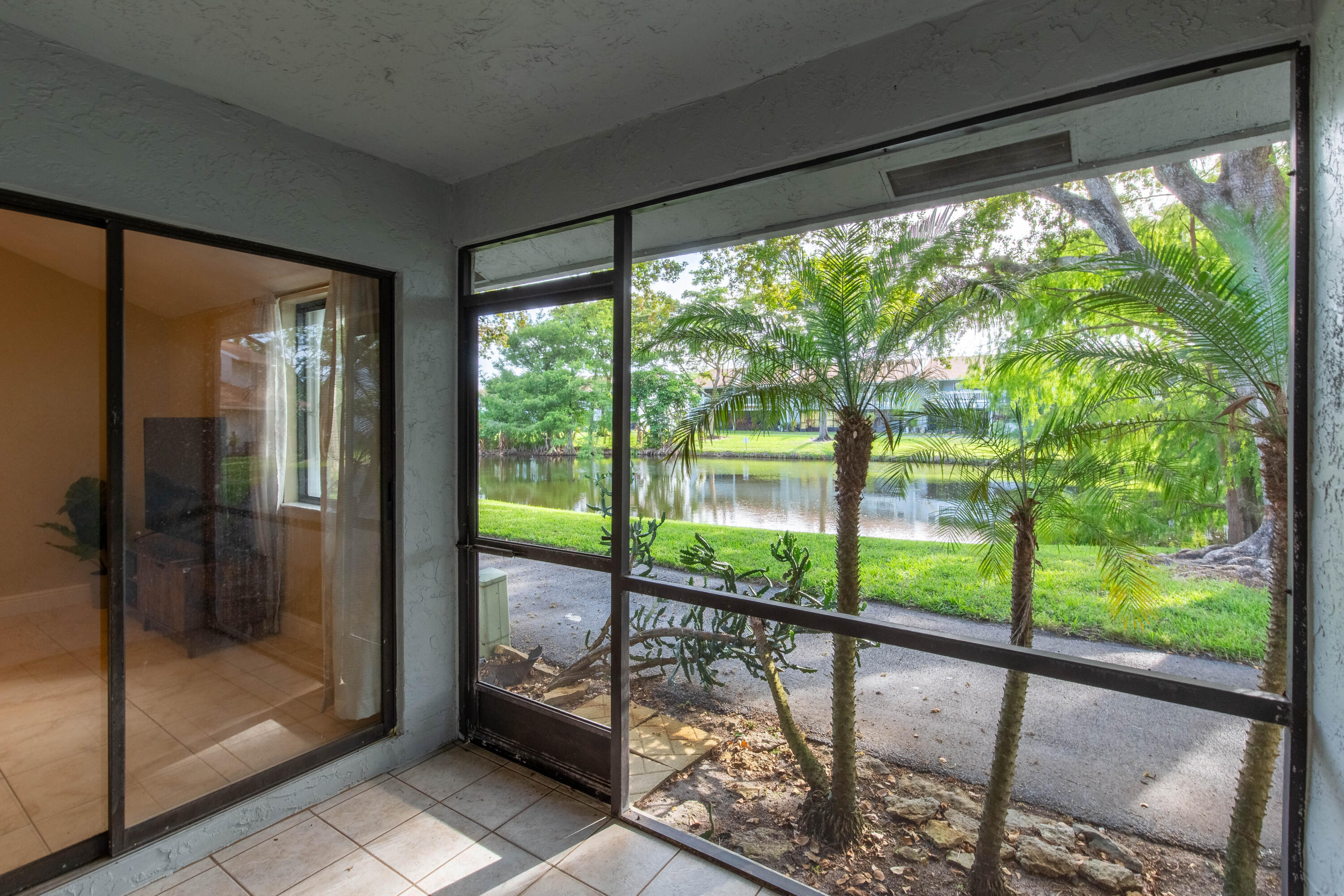 WOODBRIDGE LAKES - Residential