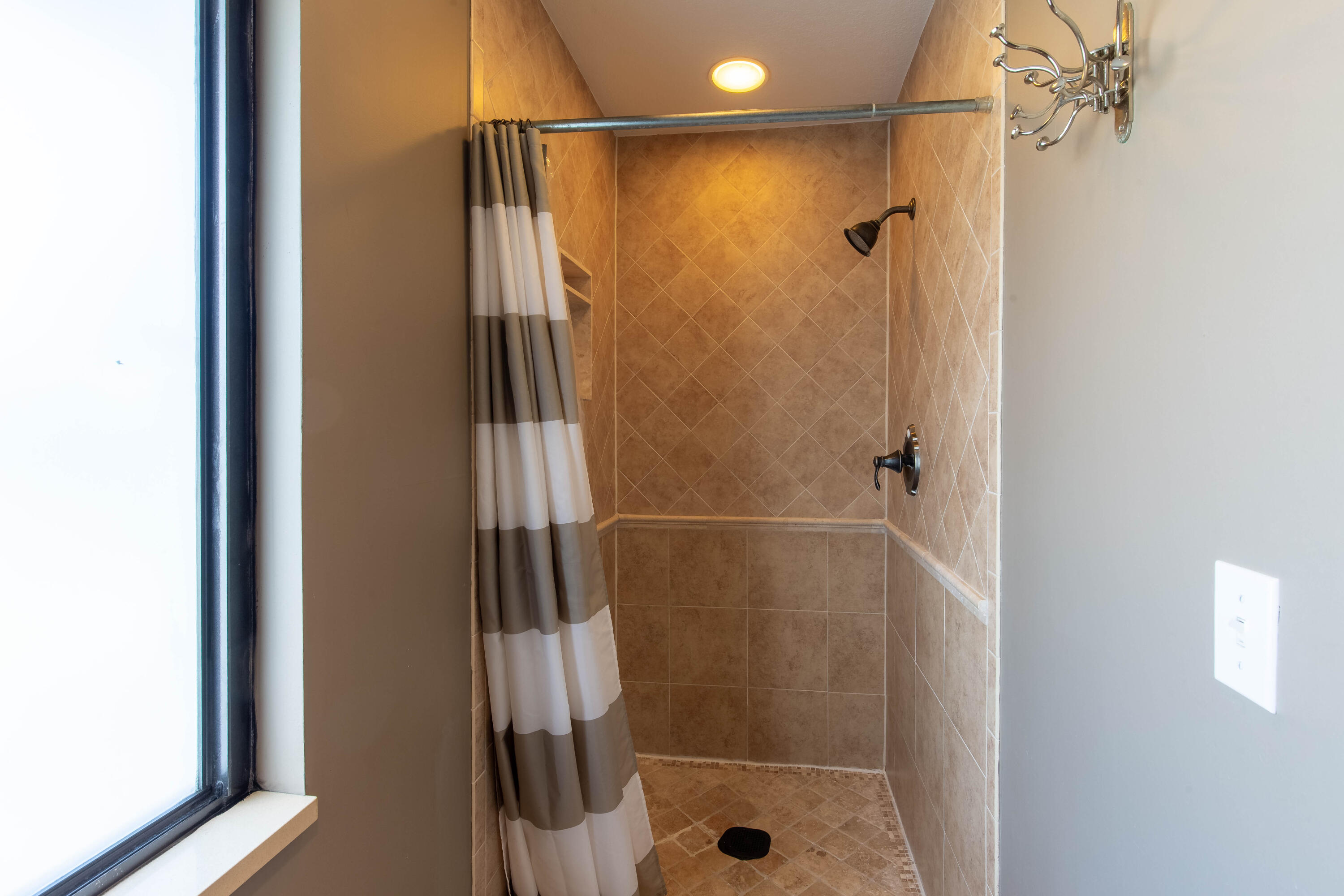 WOODBRIDGE LAKES - Residential