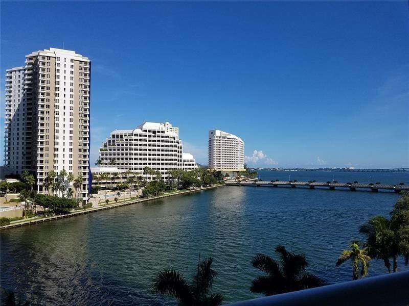 ICON BRICKELL TOWER 1 - Residential