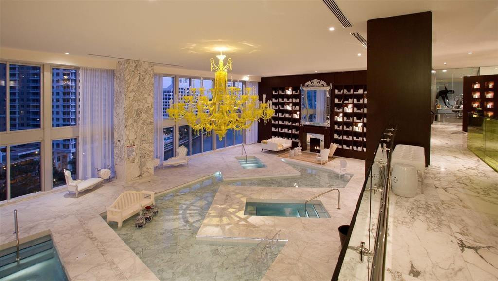 ICON BRICKELL TOWER 1 - Residential