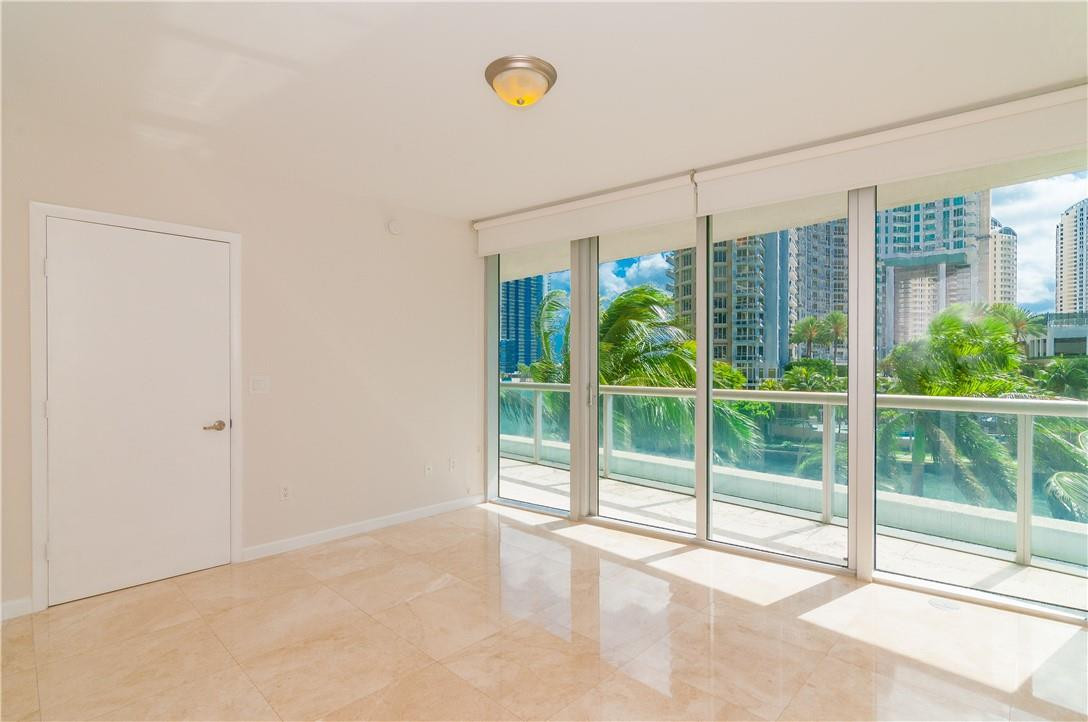 ICON BRICKELL TOWER 1 - Residential