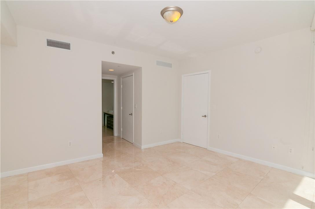 ICON BRICKELL TOWER 1 - Residential