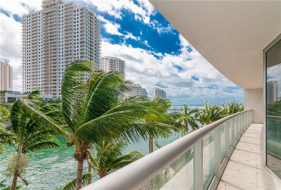 ICON BRICKELL TOWER 1 - Residential